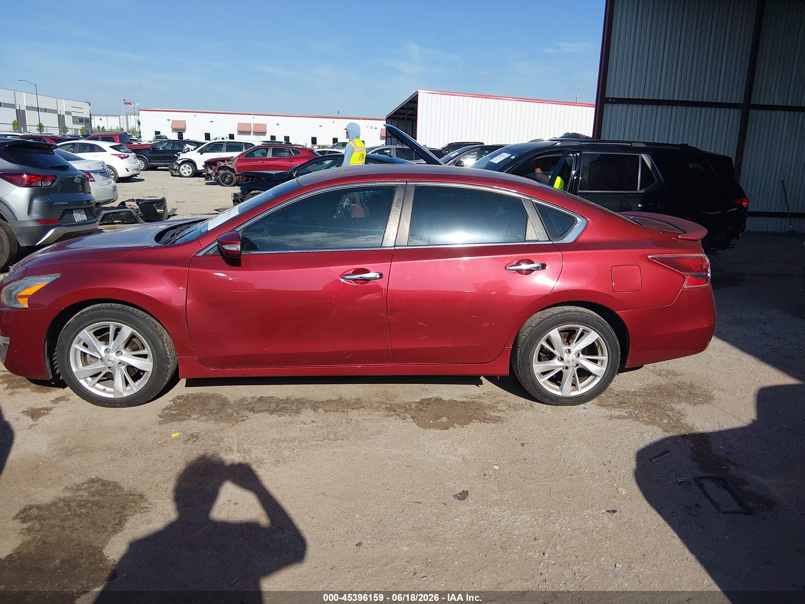 2013 Nissan Altima 2.5 S Red vin: 1N4AL3AP2DN525214
