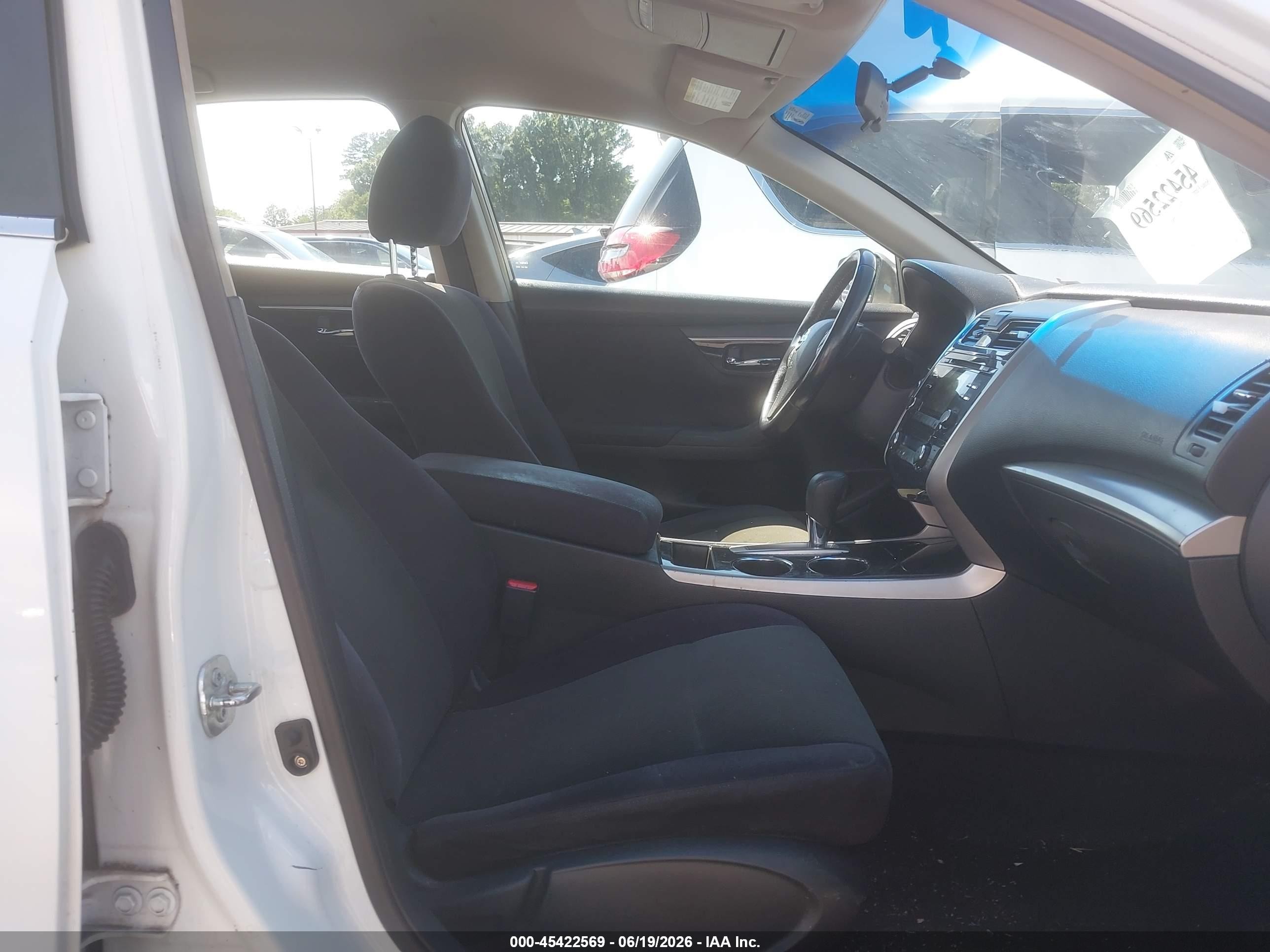 2013 Nissan Altima 2.5 Sv White vin: 1N4AL3AP2DN538271