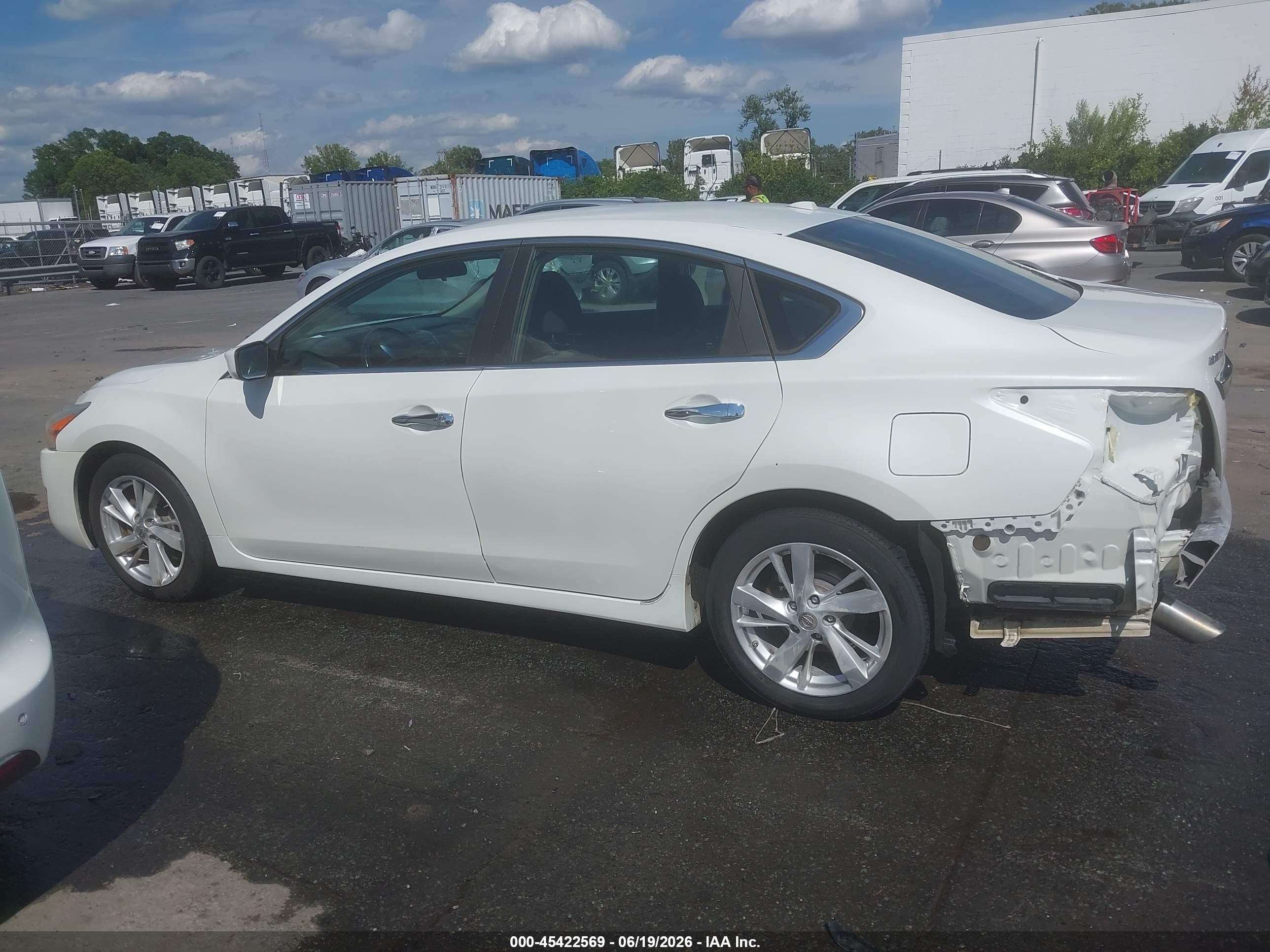 2013 Nissan Altima 2.5 Sv White vin: 1N4AL3AP2DN538271