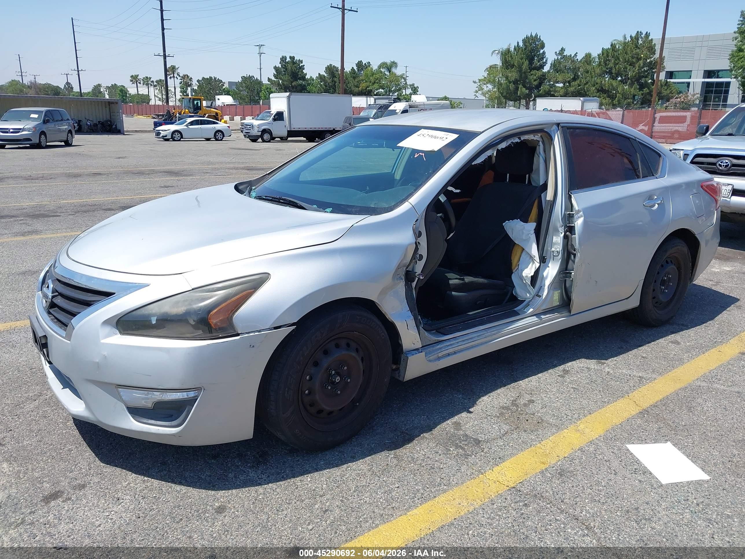 2013 Nissan Altima 2.5 S Silver vin: 1N4AL3AP2DN554504