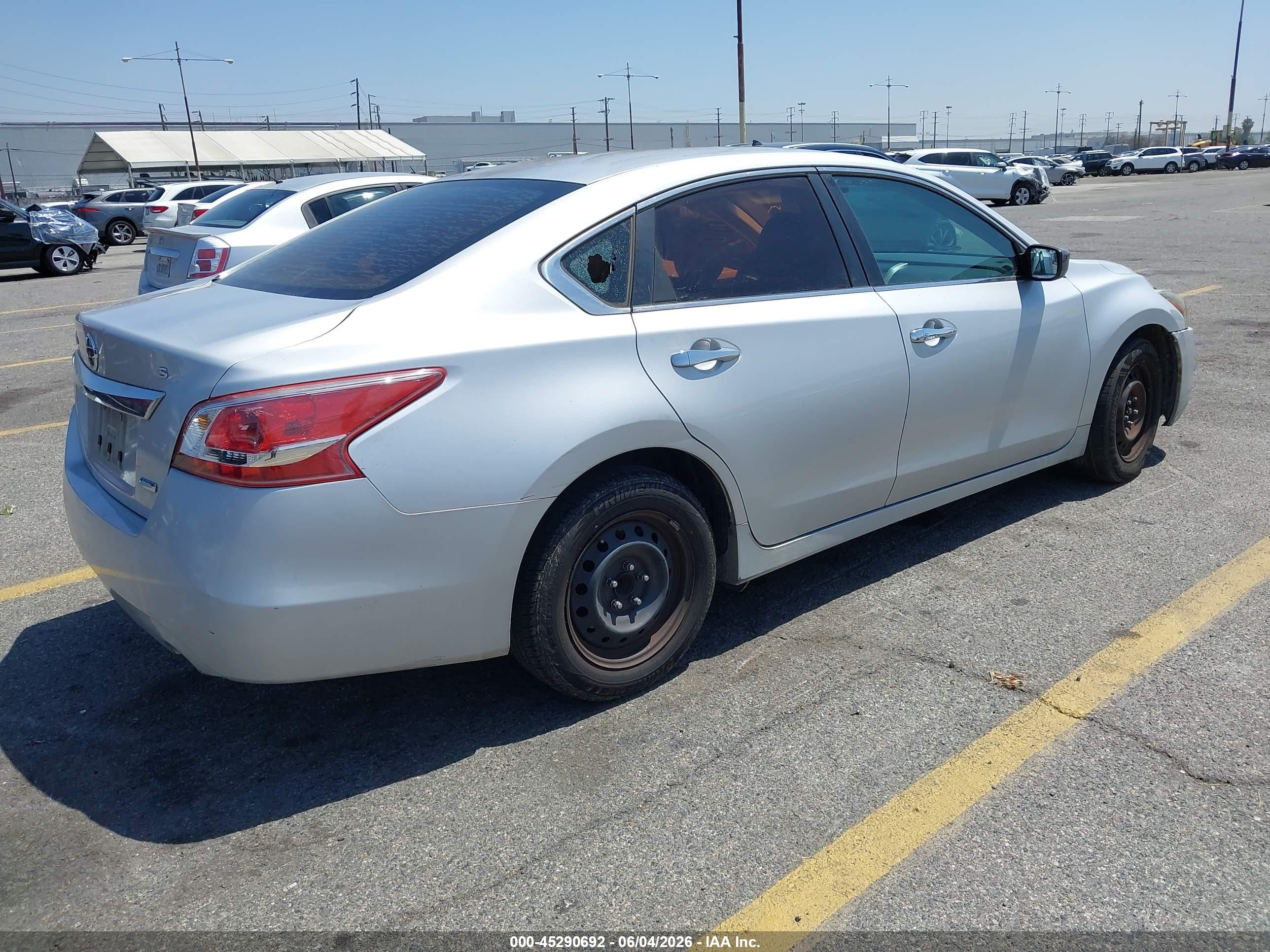 2013 Nissan Altima 2.5 S Silver vin: 1N4AL3AP2DN554504