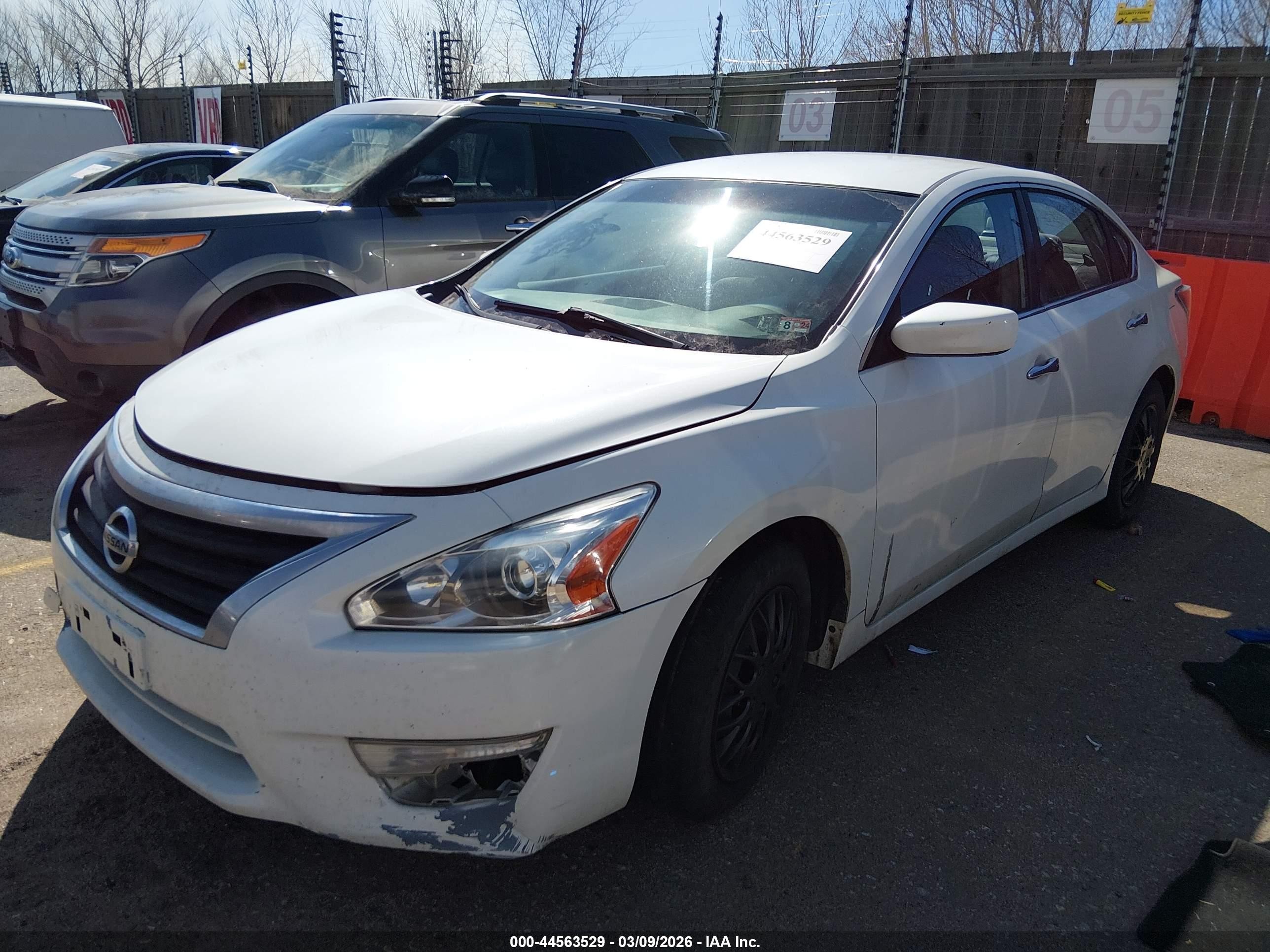 2013 Nissan Altima 2.5 S White vin: 1N4AL3AP2DN555670