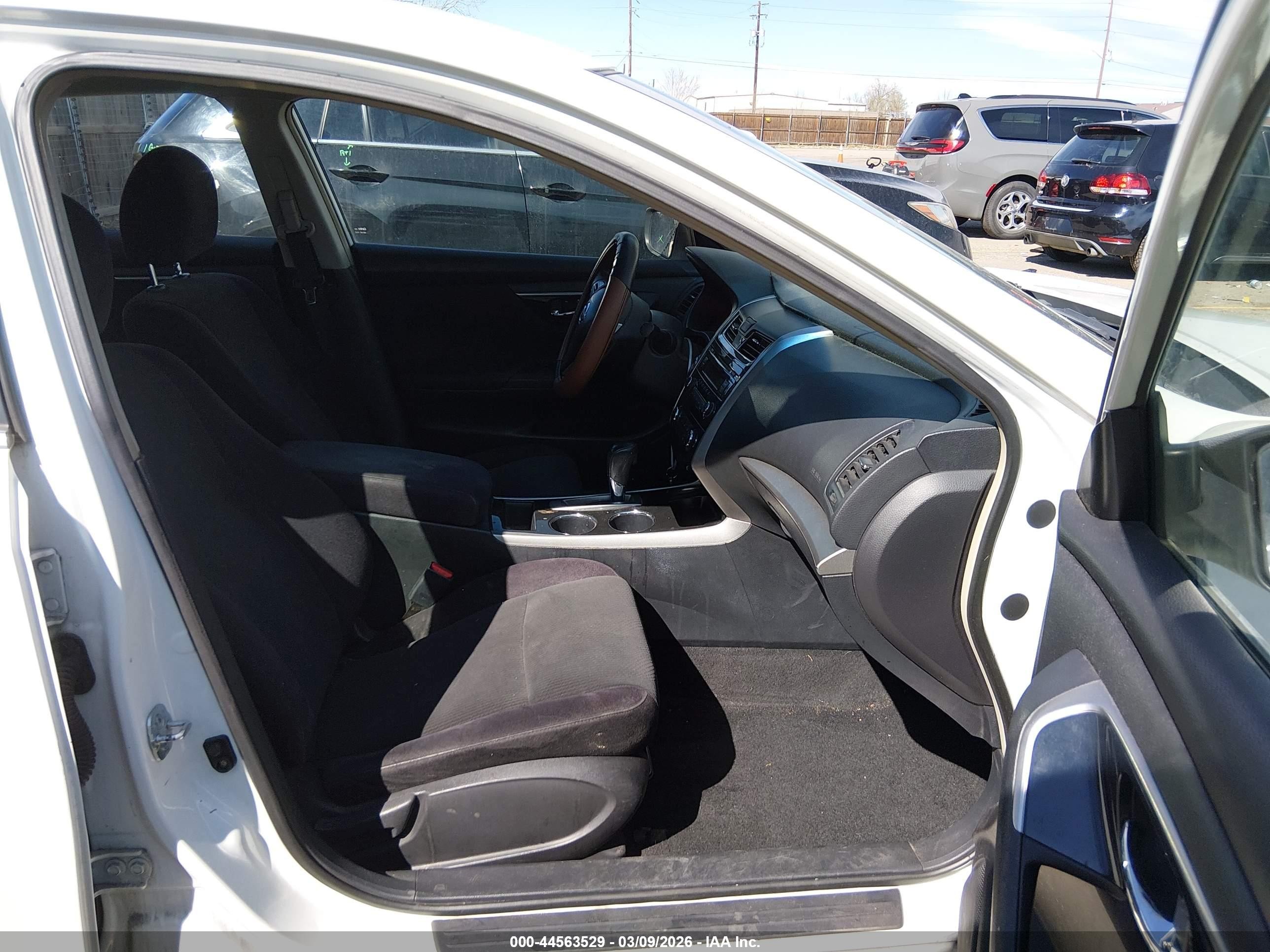 2013 Nissan Altima 2.5 S White vin: 1N4AL3AP2DN555670
