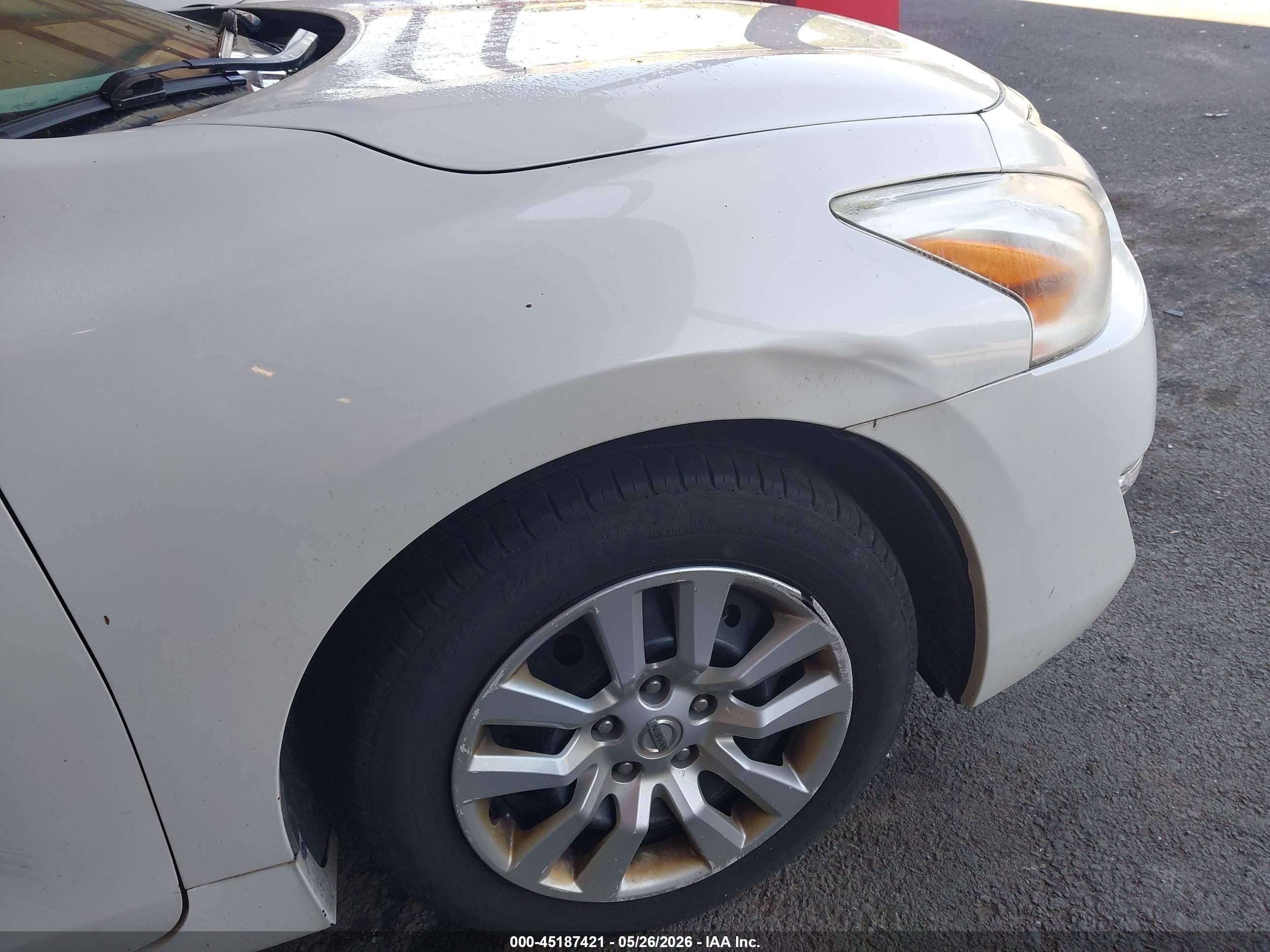 2013 Nissan Altima 2.5 S Белый vin: 1N4AL3AP2DN570153