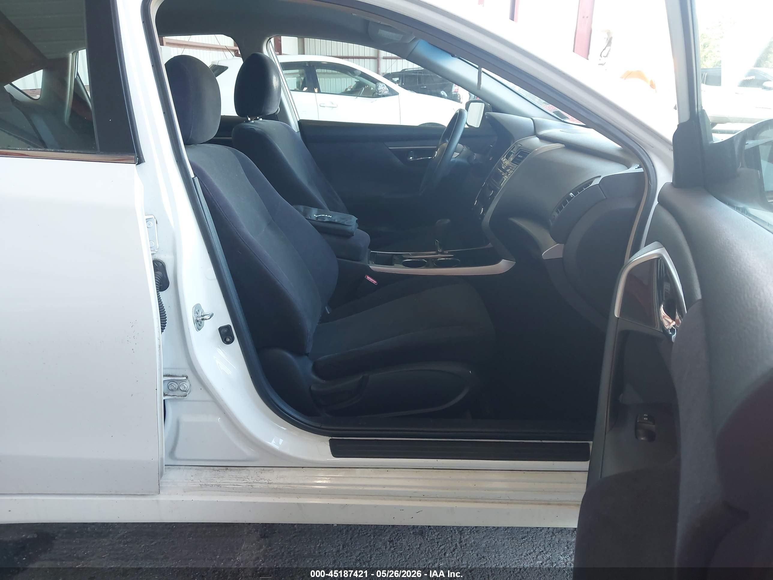 2013 Nissan Altima 2.5 S Белый vin: 1N4AL3AP2DN570153