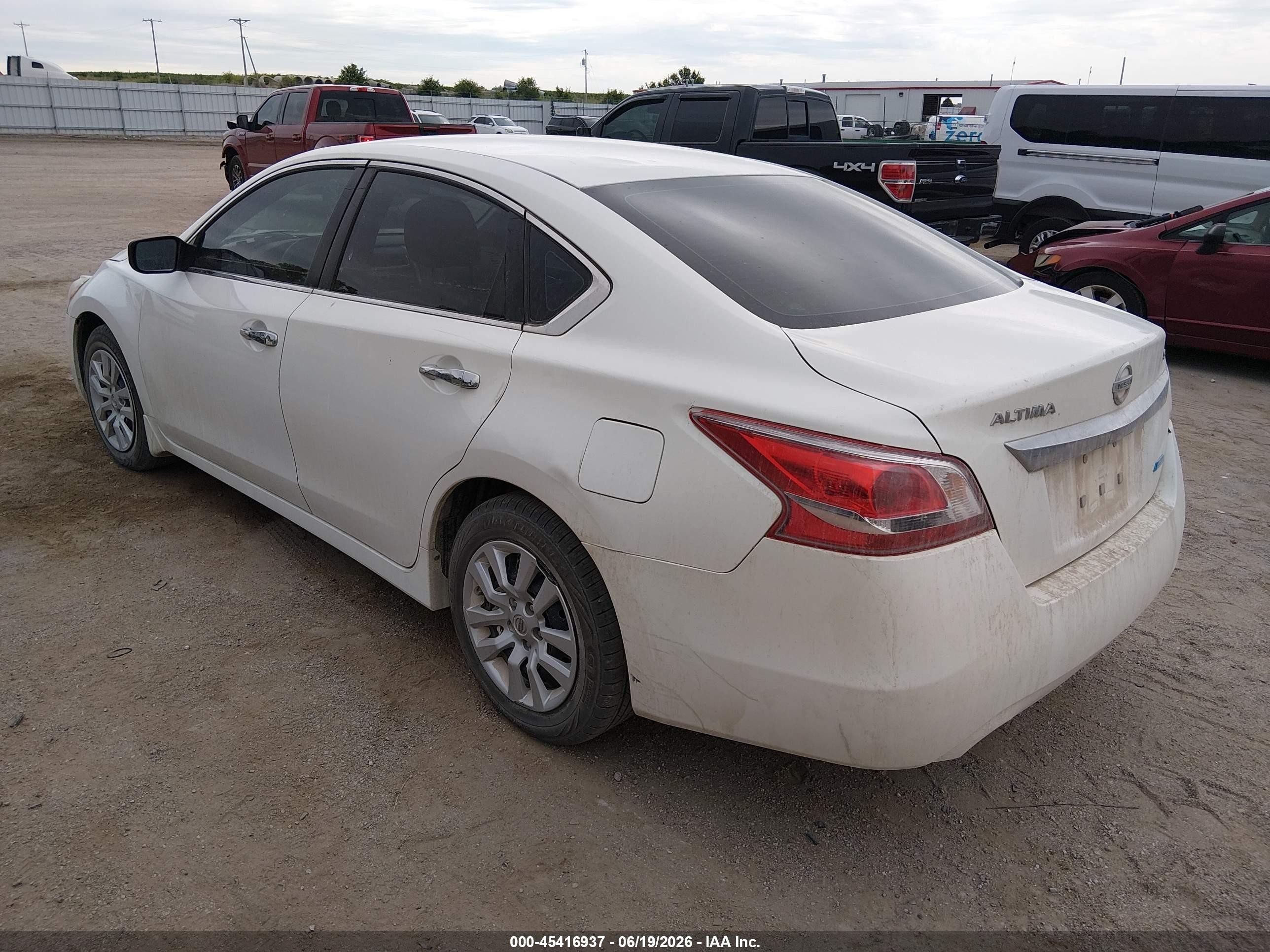 2013 Nissan Altima 2.5 S White vin: 1N4AL3AP2DN573196