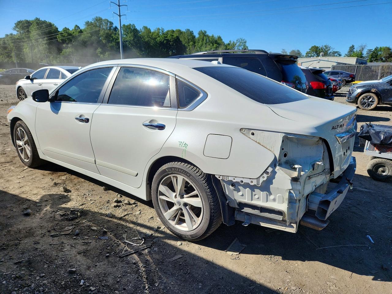 2013 Nissan Altima 2.5 Sv White vin: 1N4AL3AP2DN578821