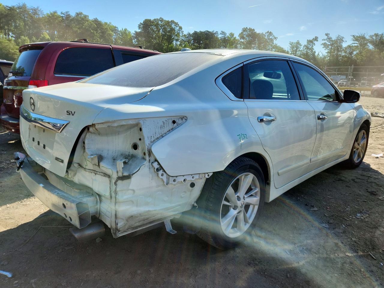 2013 Nissan Altima 2.5 Sv White vin: 1N4AL3AP2DN578821