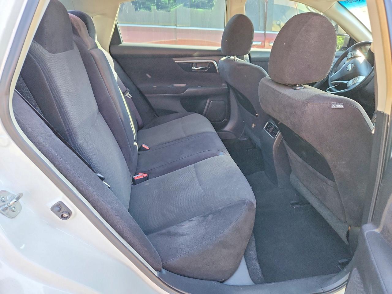2013 Nissan Altima 2.5 Sv White vin: 1N4AL3AP2DN578821