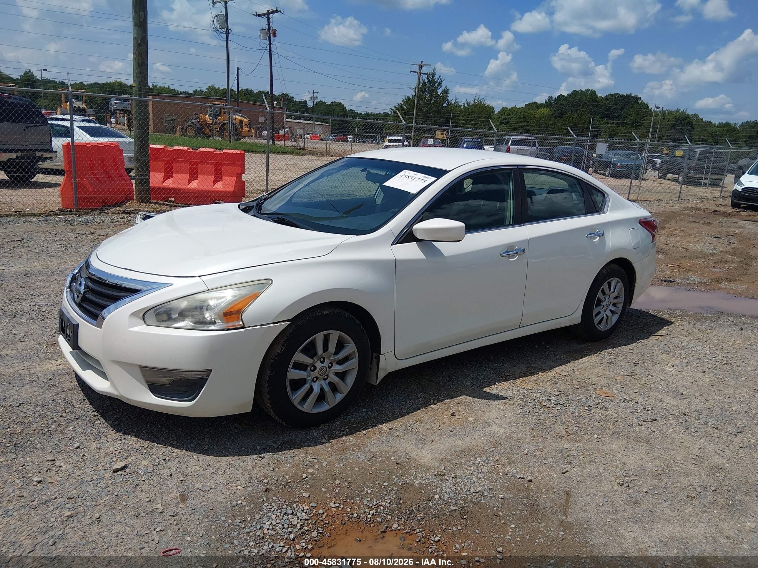 2013 Nissan Altima 2.5 S White vin: 1N4AL3AP2DN587728