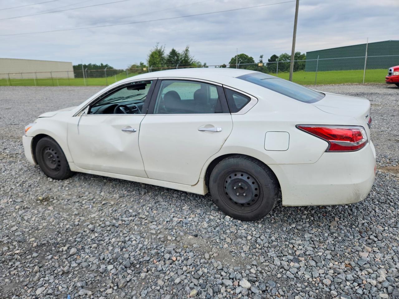 2014 Nissan Altima 2.5 S White vin: 1N4AL3AP2EC102176