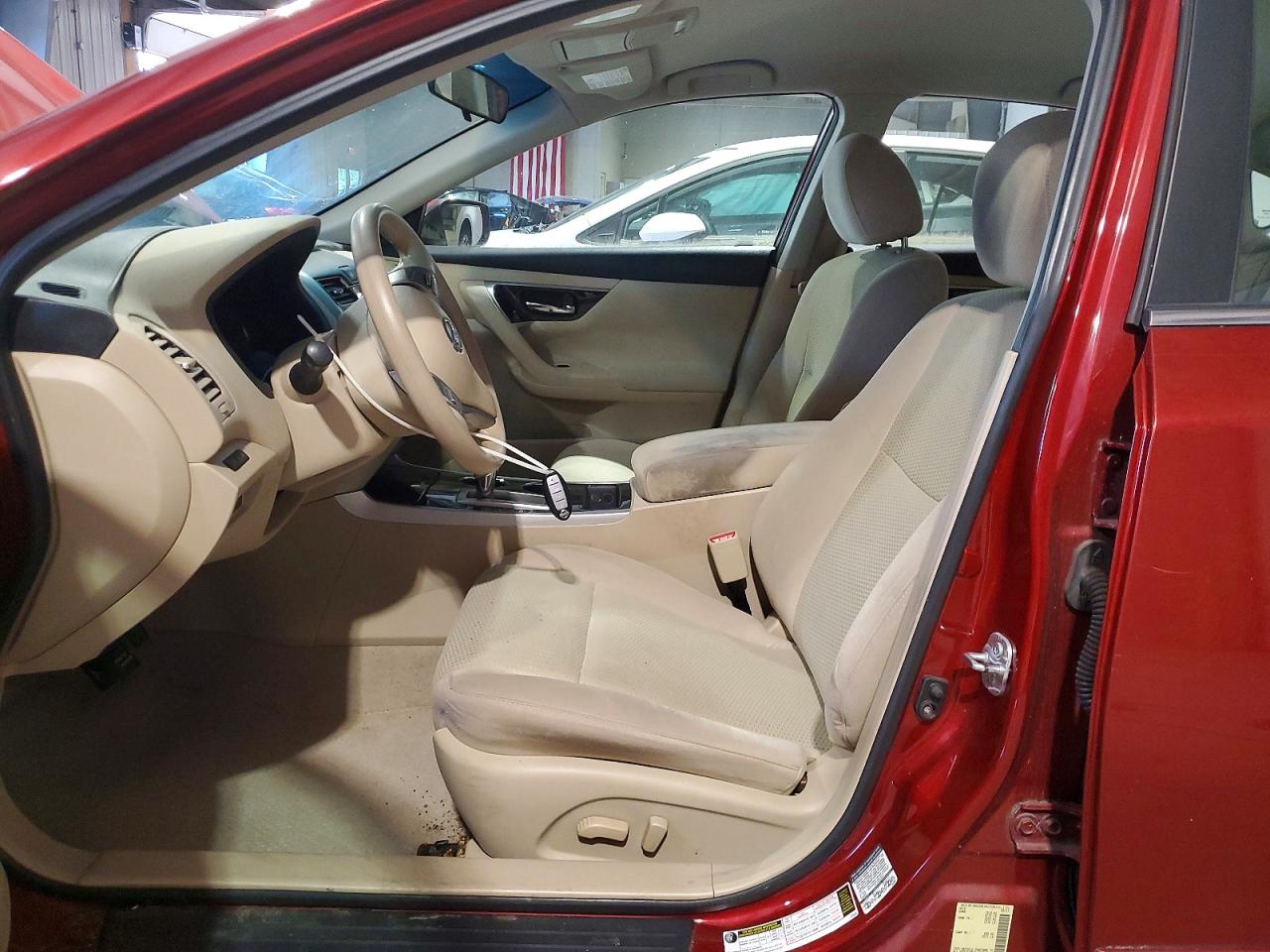 2014 Nissan Altima 2.5 Red vin: 1N4AL3AP2EC109919