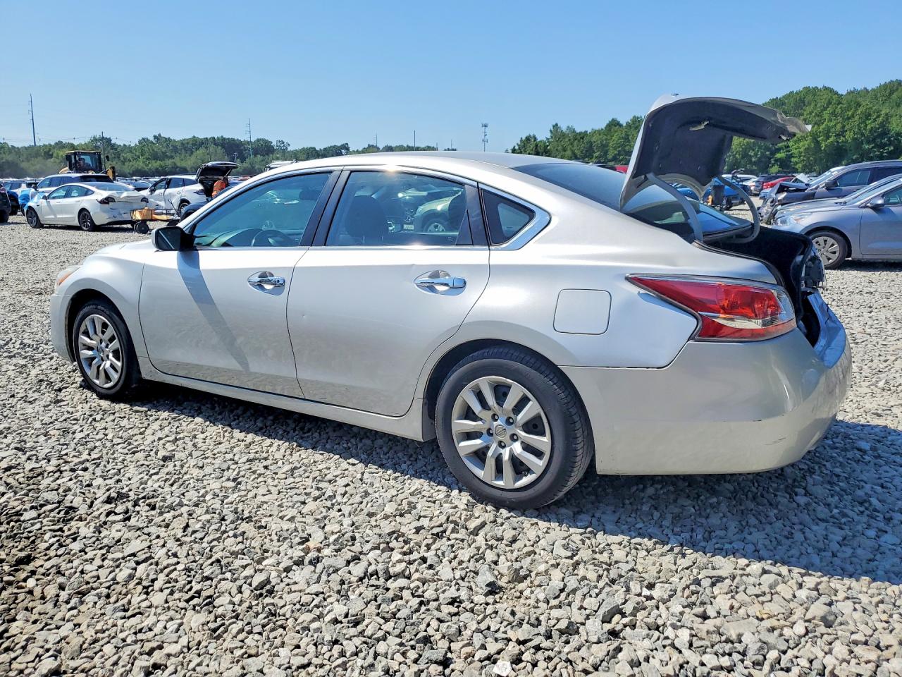 2014 Nissan Altima 2.5 S Серебряный vin: 1N4AL3AP2EC120242