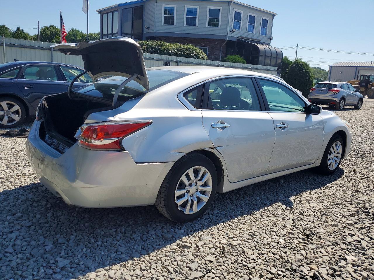 2014 Nissan Altima 2.5 S Серебряный vin: 1N4AL3AP2EC120242