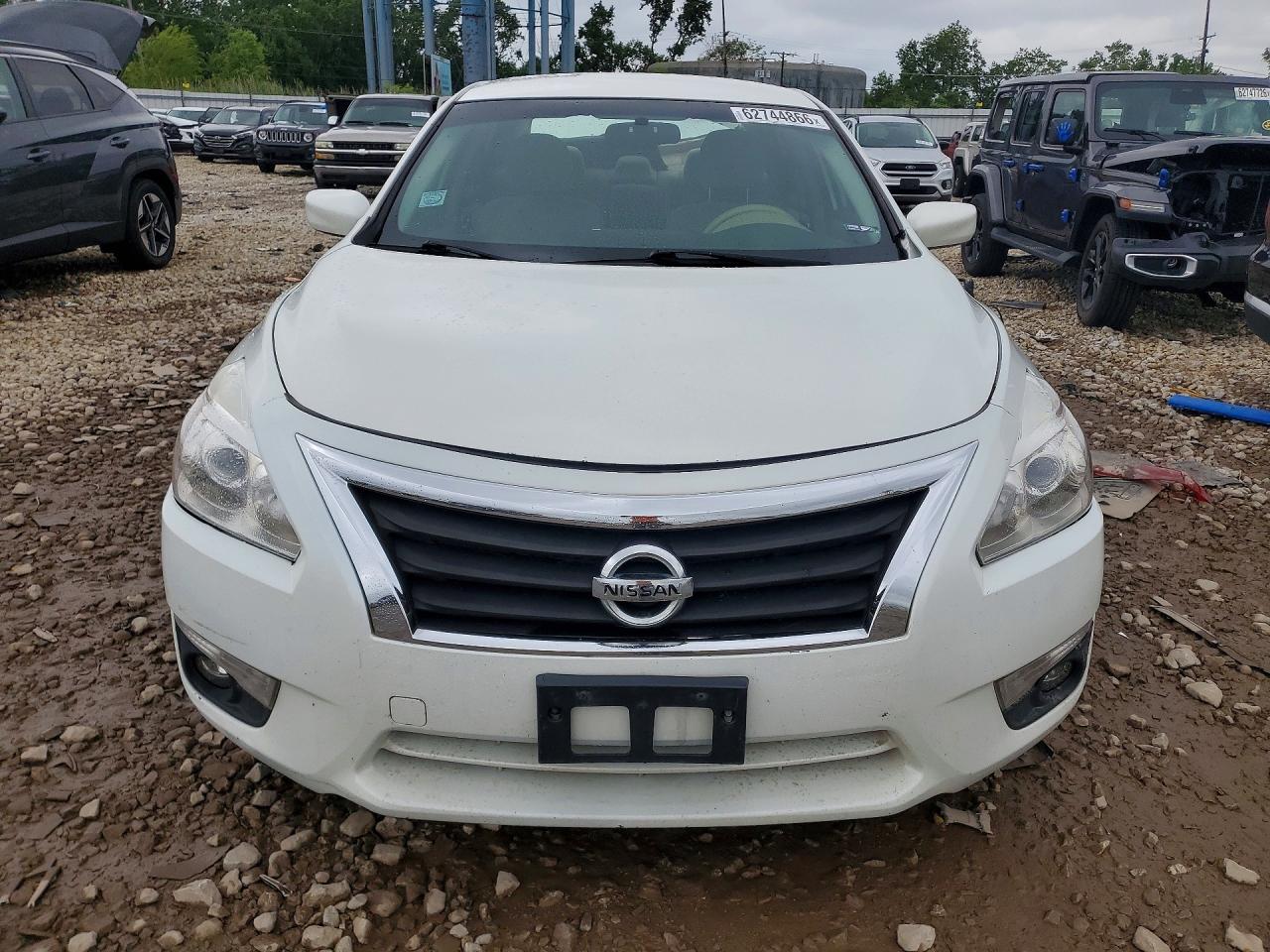 2014 Nissan Altima 2.5 S White vin: 1N4AL3AP2EC157002