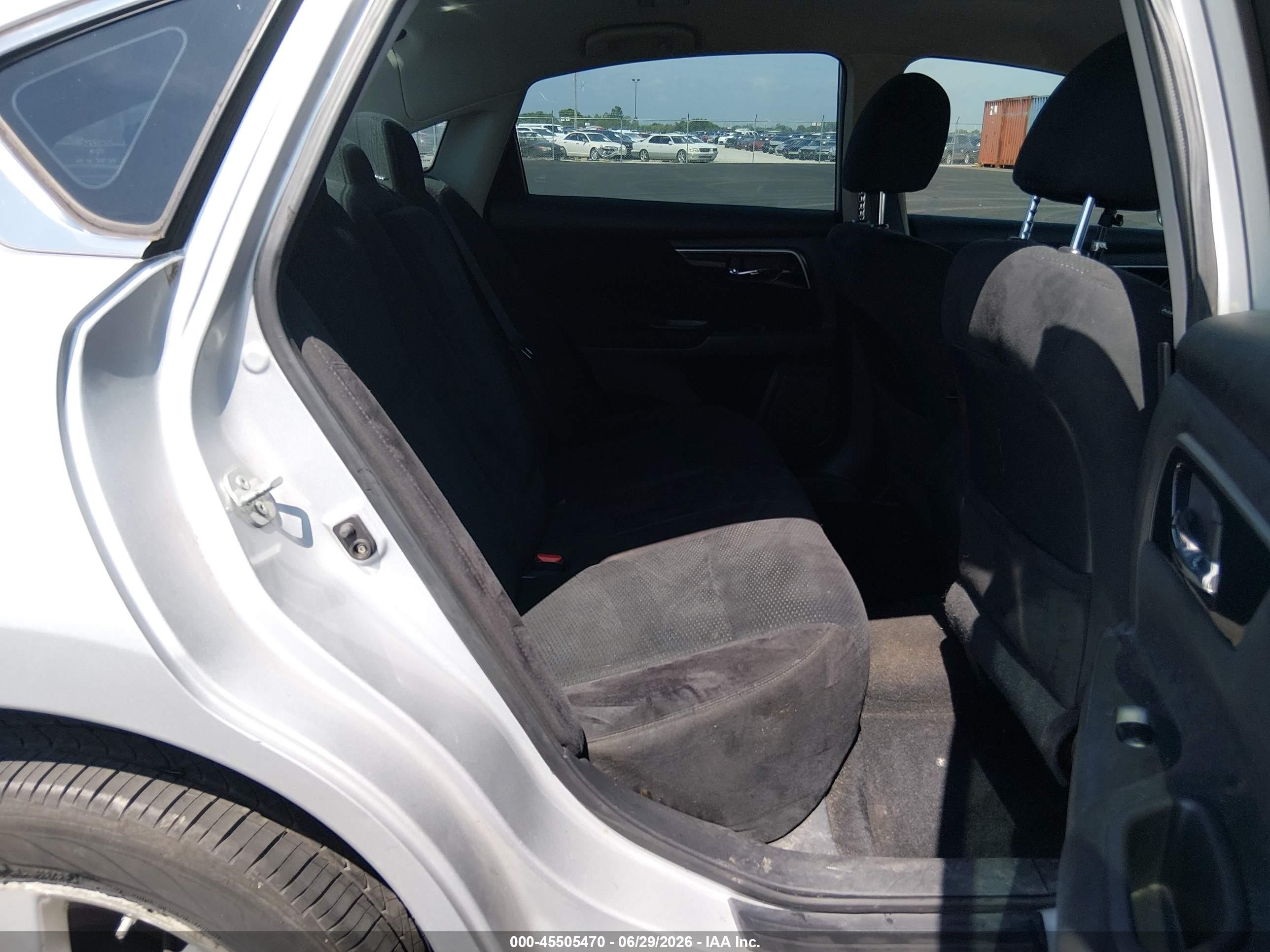 2014 Nissan Altima 2.5 Sv Серебряный vin: 1N4AL3AP2EC175709