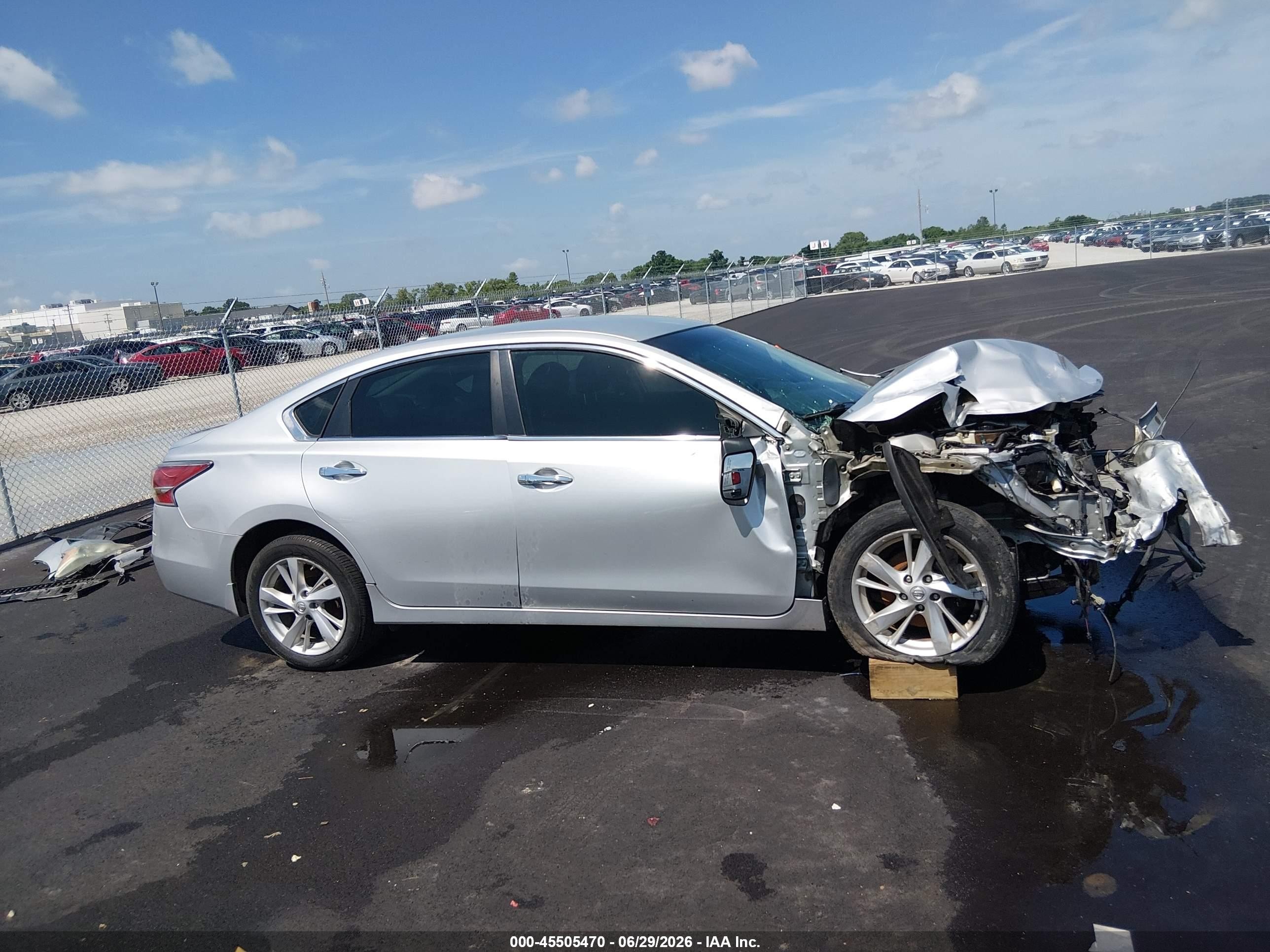 2014 Nissan Altima 2.5 Sv Серебряный vin: 1N4AL3AP2EC175709