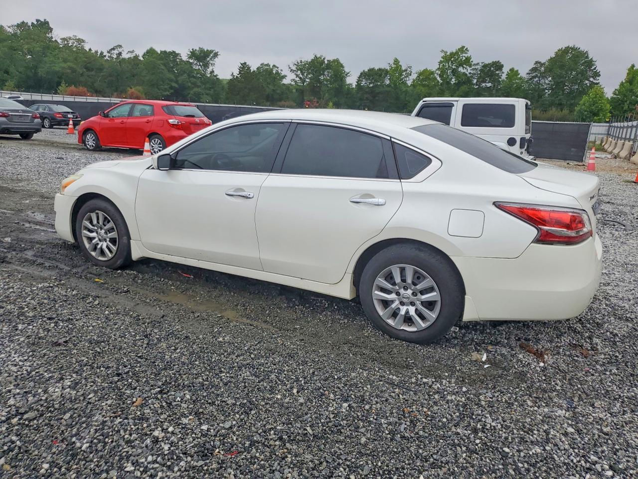 2014 Nissan Altima 2.5 S White vin: 1N4AL3AP2EC184779