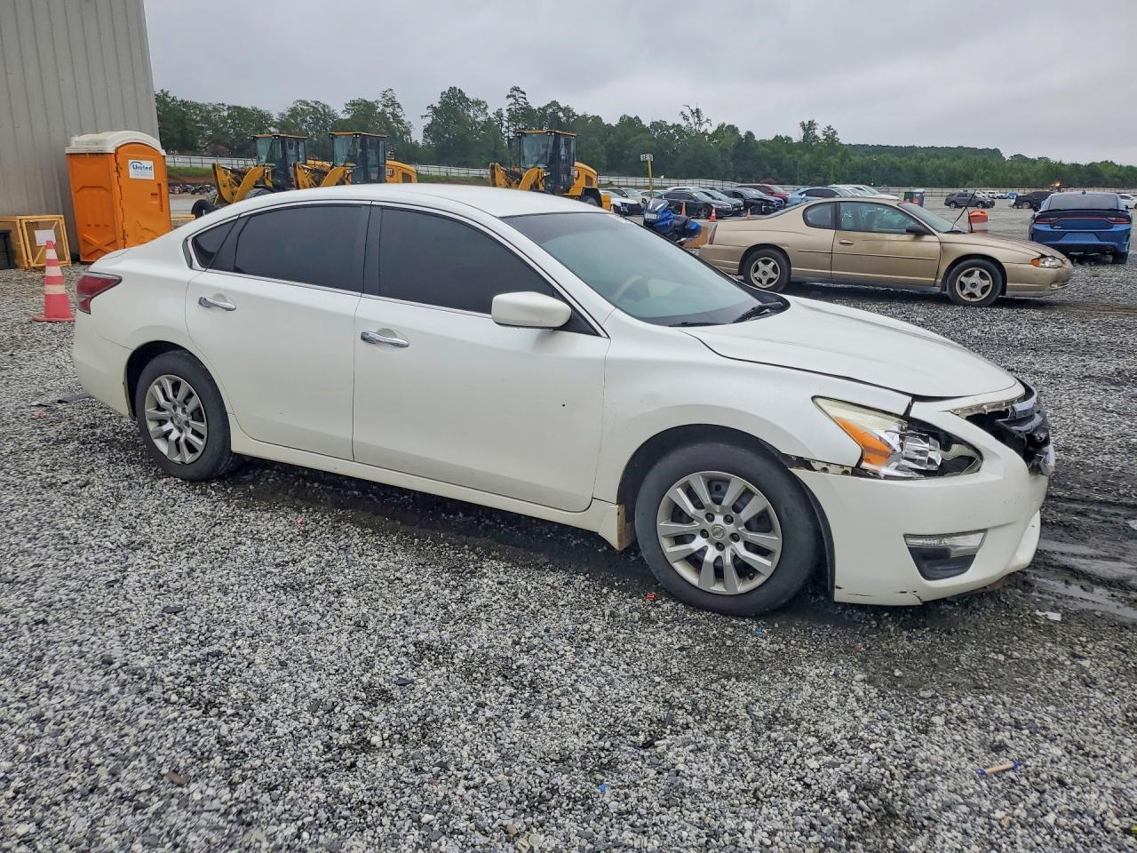2014 Nissan Altima 2.5 S White vin: 1N4AL3AP2EC184779