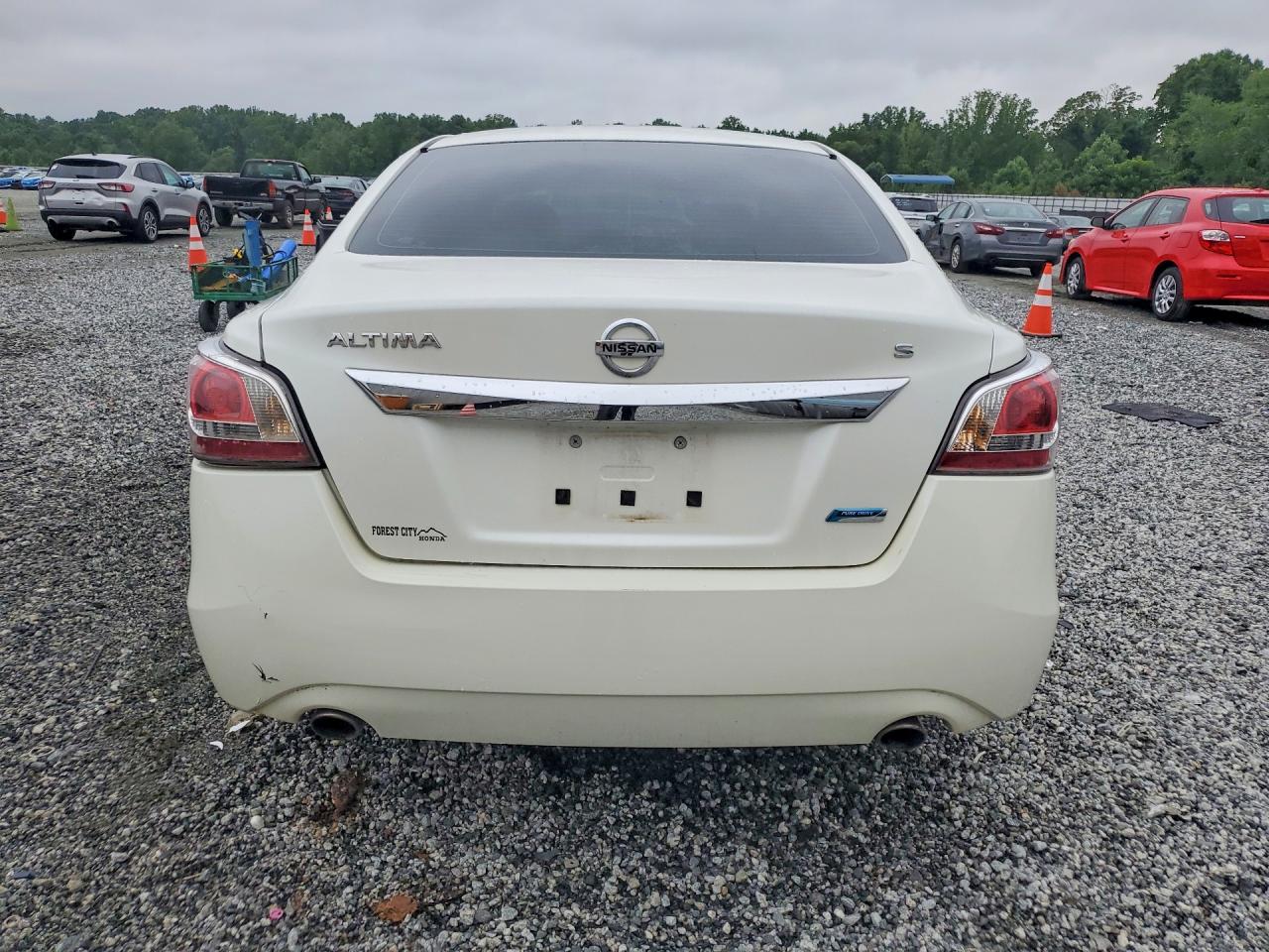 2014 Nissan Altima 2.5 S White vin: 1N4AL3AP2EC184779