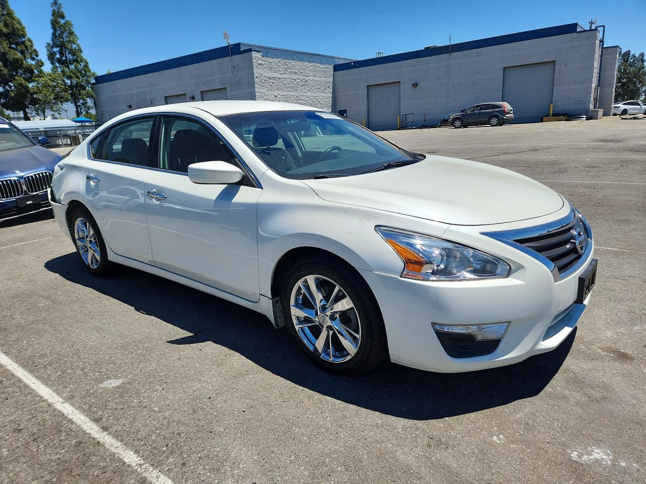 2014 Nissan Altima 2.5 Sv White vin: 1N4AL3AP2EC187343