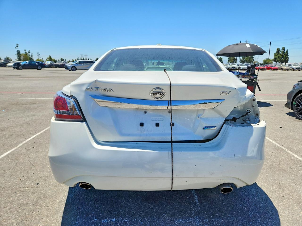 2014 Nissan Altima 2.5 Sv White vin: 1N4AL3AP2EC187343