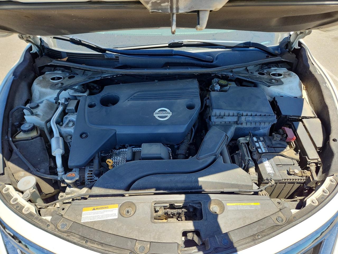 2014 Nissan Altima 2.5 Sv White vin: 1N4AL3AP2EC187343