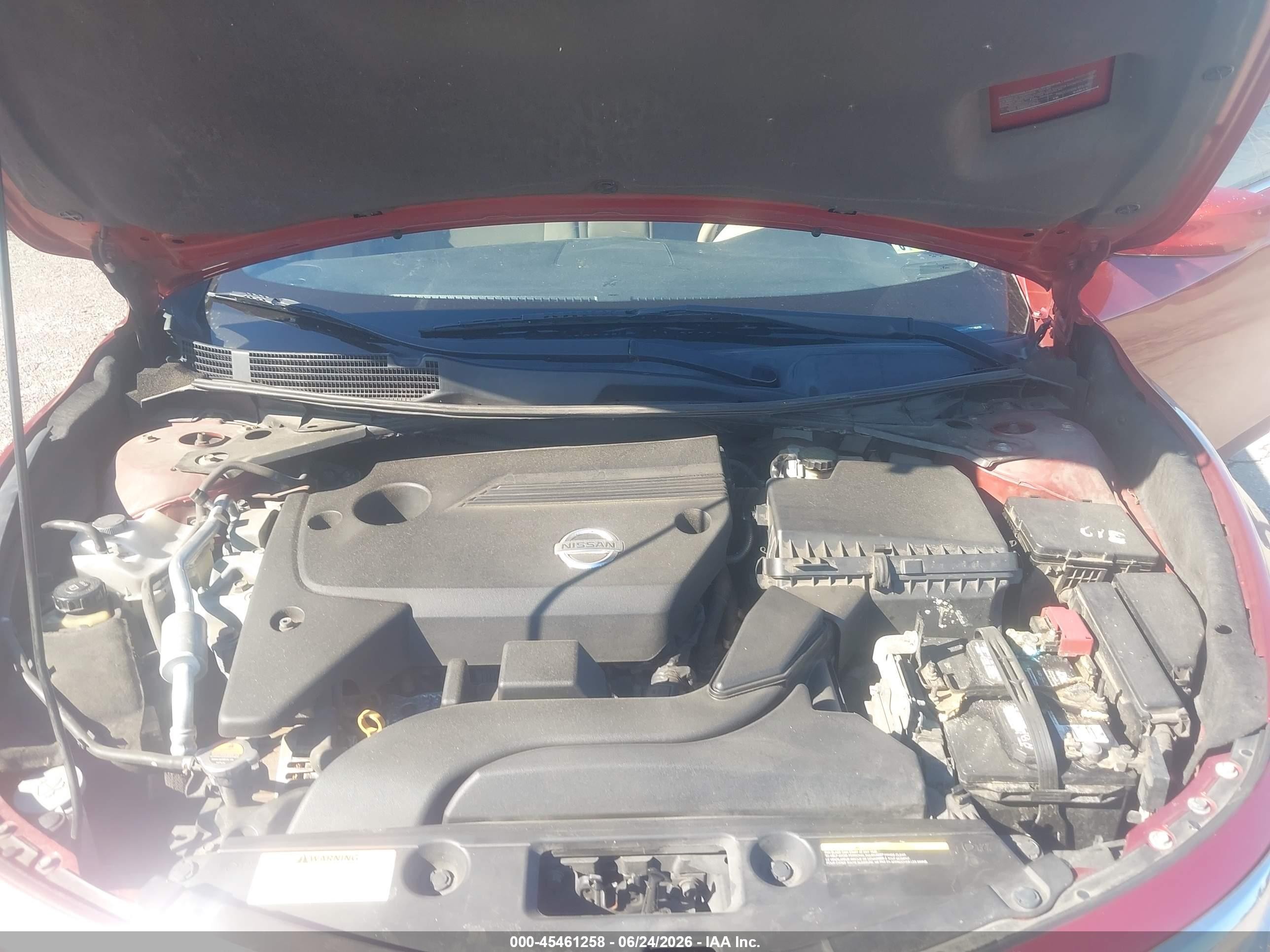 2014 Nissan Altima 2.5 S Red vin: 1N4AL3AP2EC190436