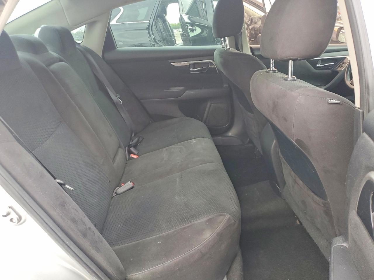 2014 Nissan Altima 2.5 S Silver vin: 1N4AL3AP2EC199735