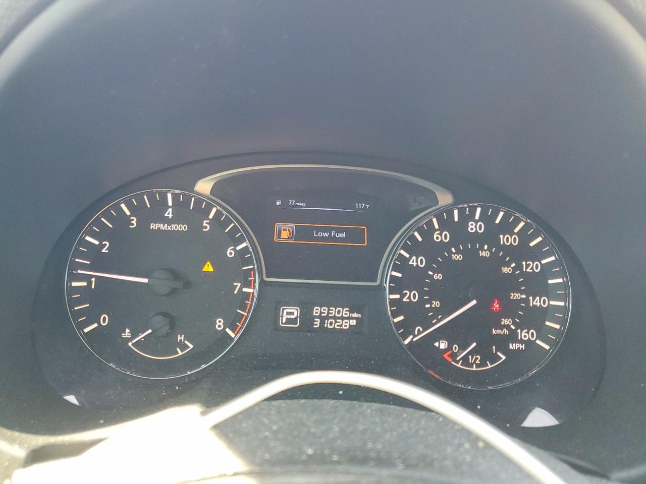 2014 Nissan Altima 2.5 Red vin: 1N4AL3AP2EC263188