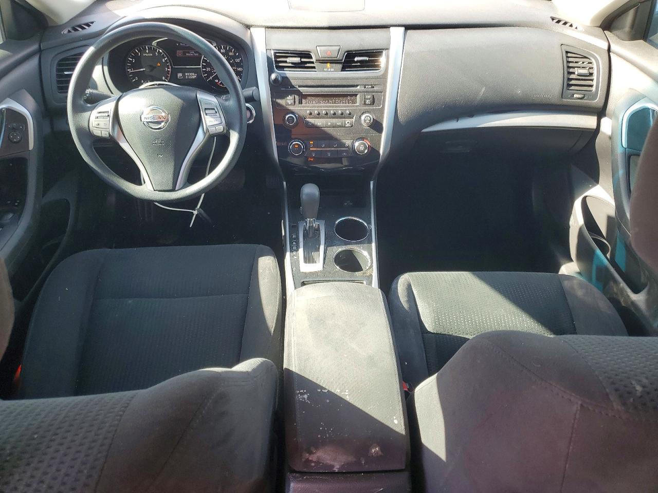2014 Nissan Altima 2.5 Red vin: 1N4AL3AP2EC263188