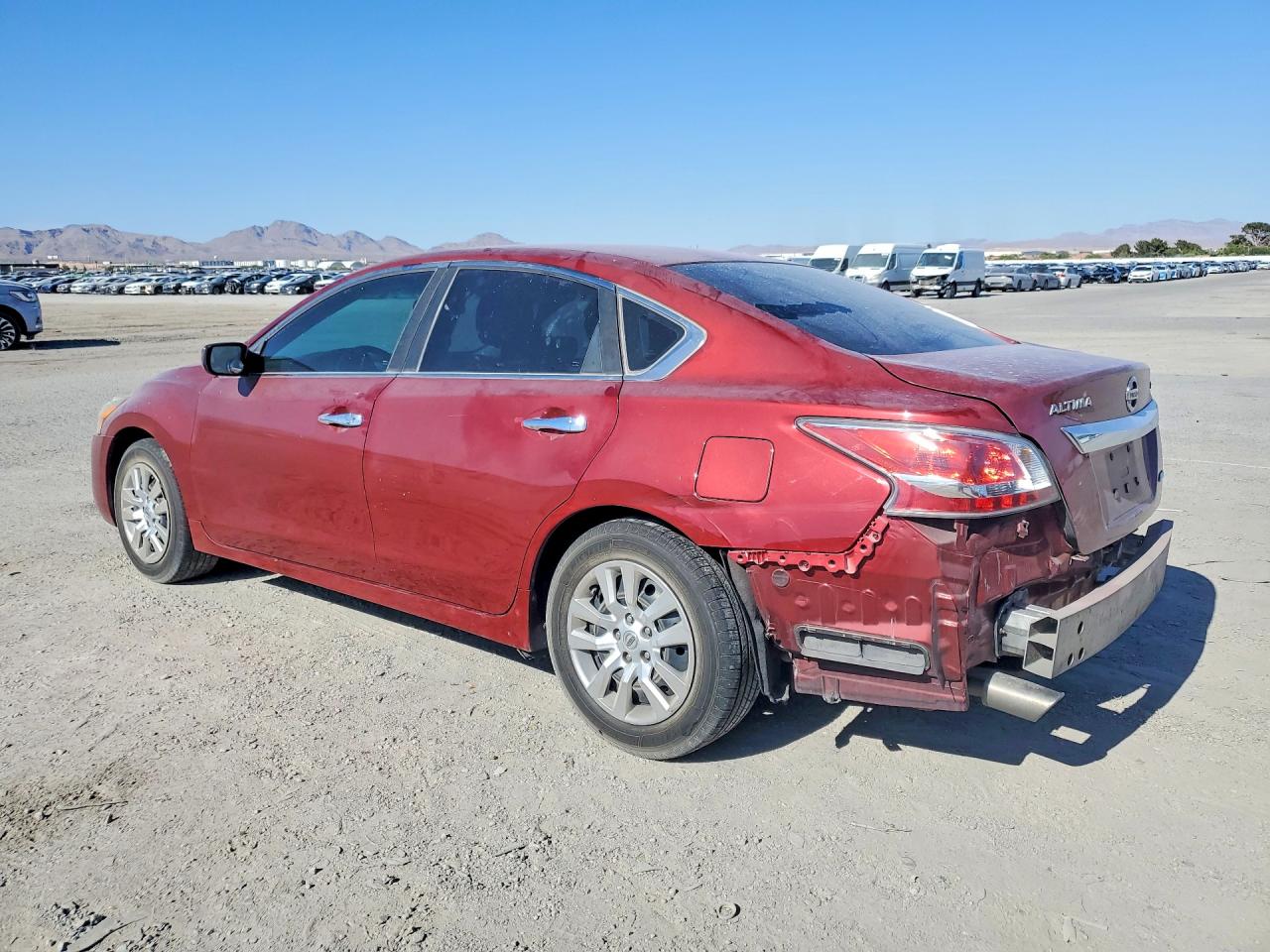 2014 Nissan Altima 2.5 Red vin: 1N4AL3AP2EC263188
