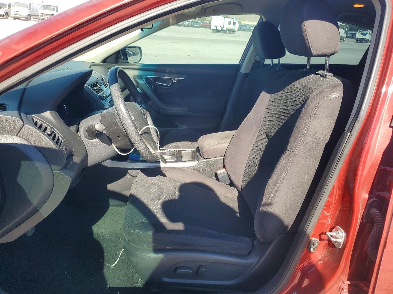 2014 Nissan Altima 2.5 Red vin: 1N4AL3AP2EC263188