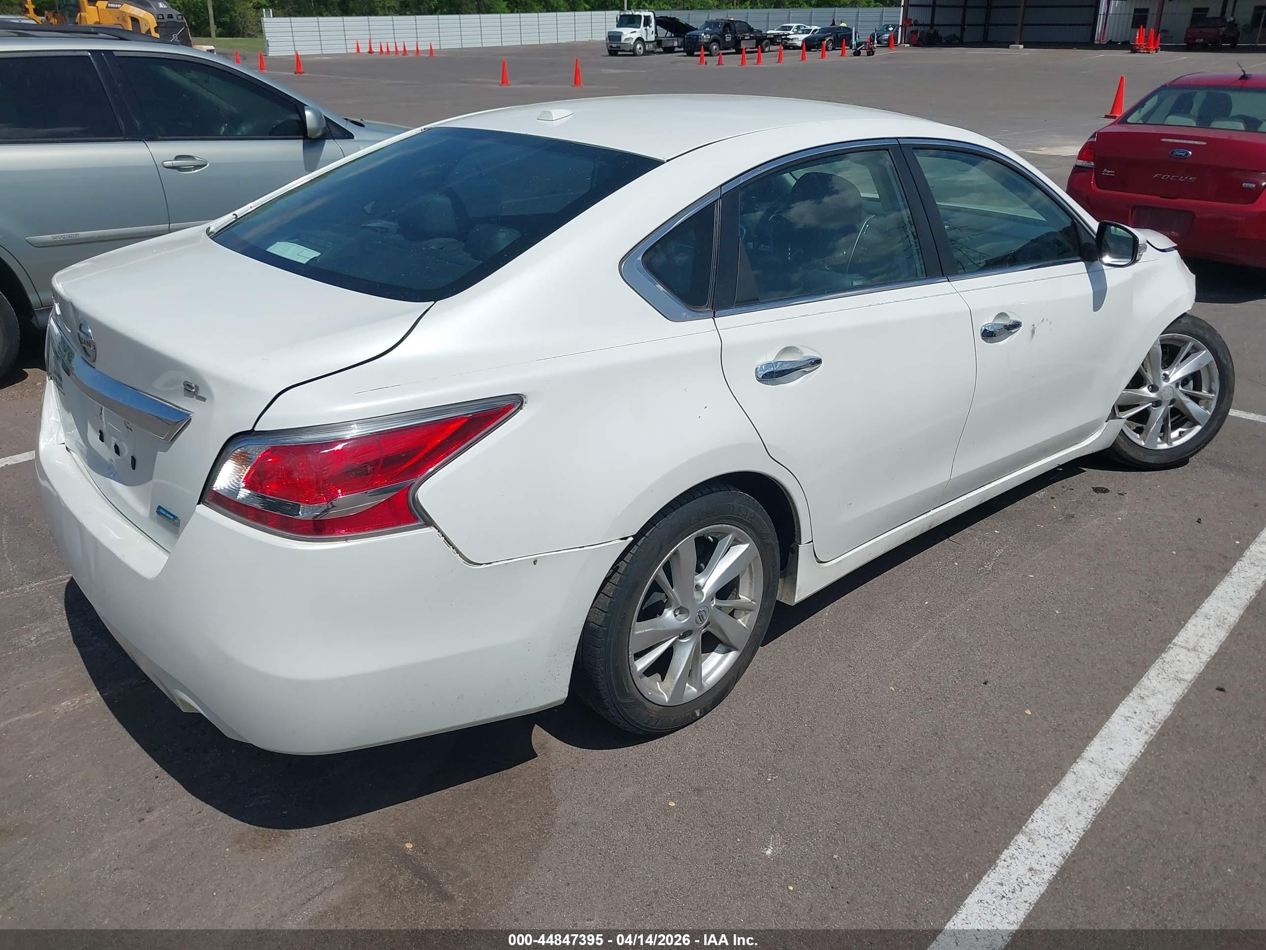 2014 Nissan Altima 2.5 Sl White vin: 1N4AL3AP2EC264535