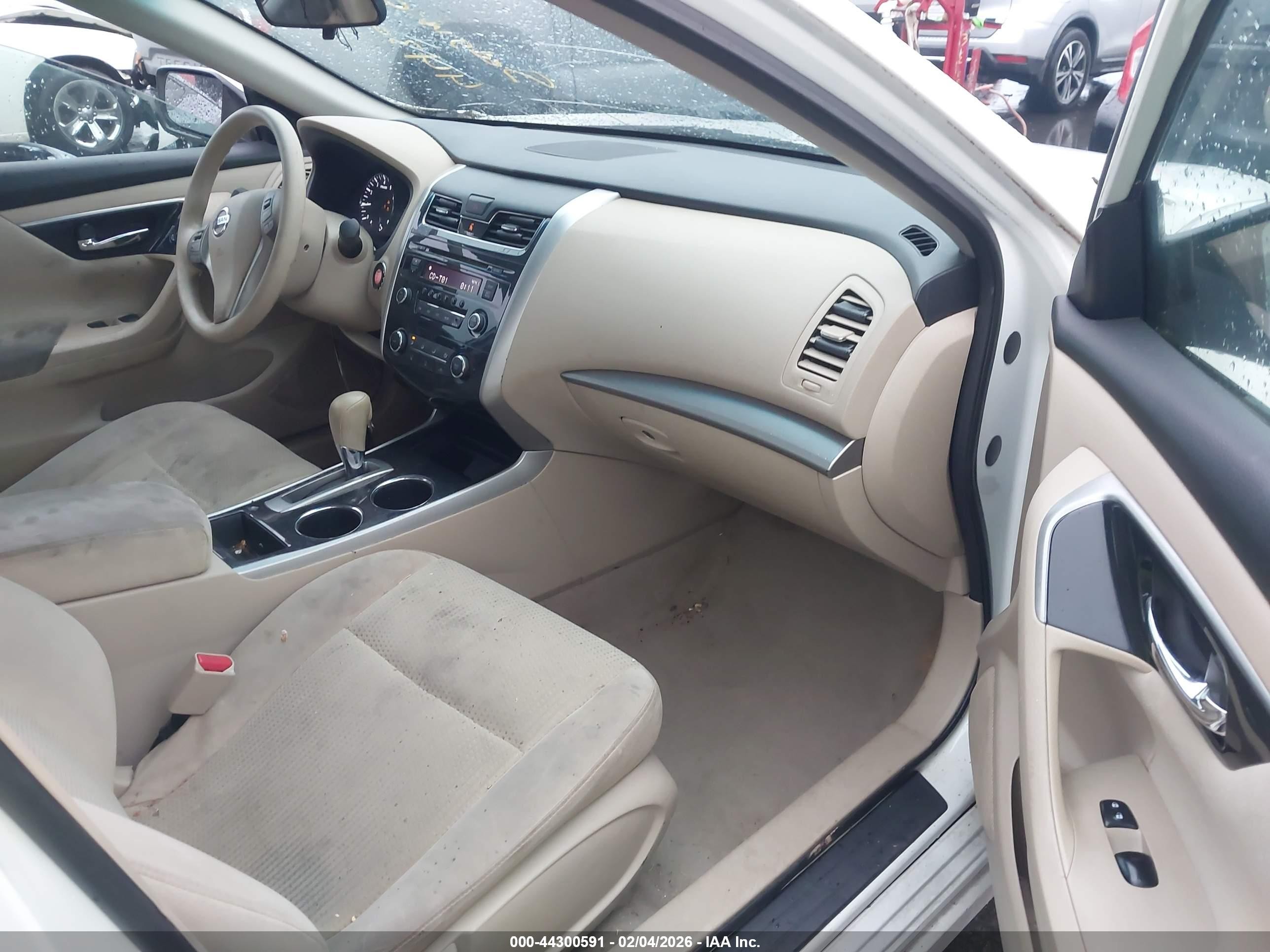 2014 Nissan Altima 2.5/2.5 S/2.5 Sl/2.5 Sv White vin: 1N4AL3AP2EC268326