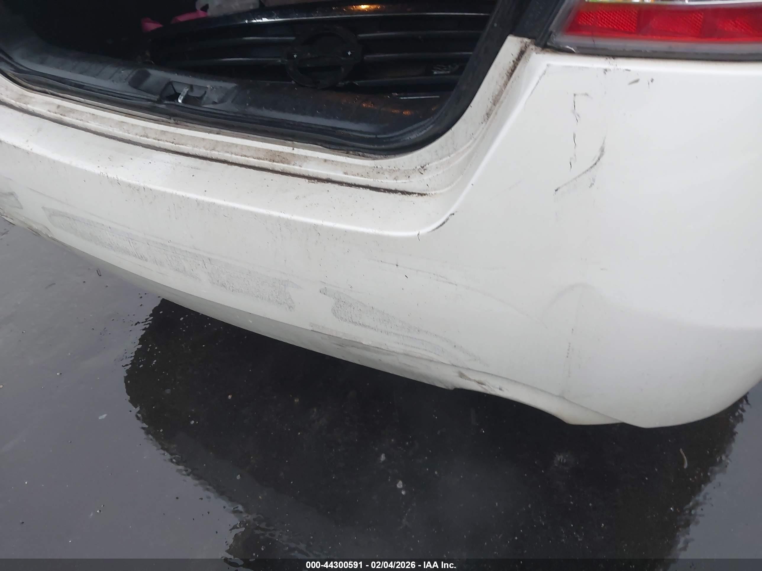 2014 Nissan Altima 2.5/2.5 S/2.5 Sl/2.5 Sv White vin: 1N4AL3AP2EC268326