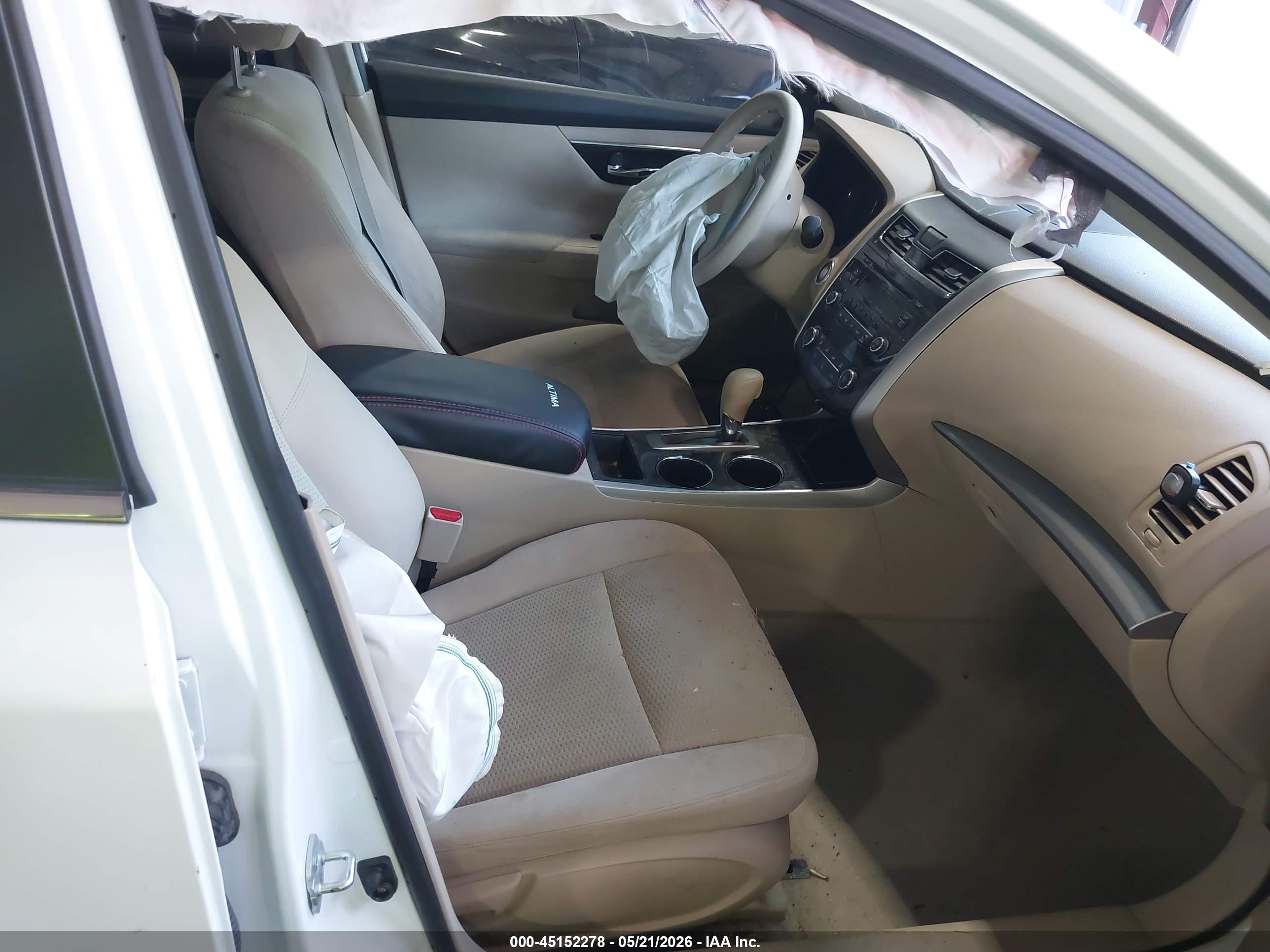 2014 Nissan Altima 2.5 S Белый vin: 1N4AL3AP2EC268360