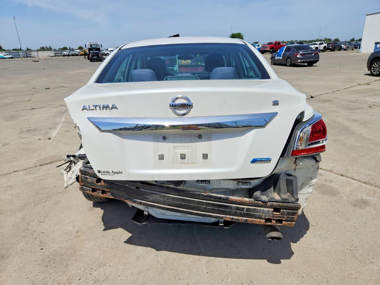 2014 Nissan Altima 2.5 S White vin: 1N4AL3AP2EC270853