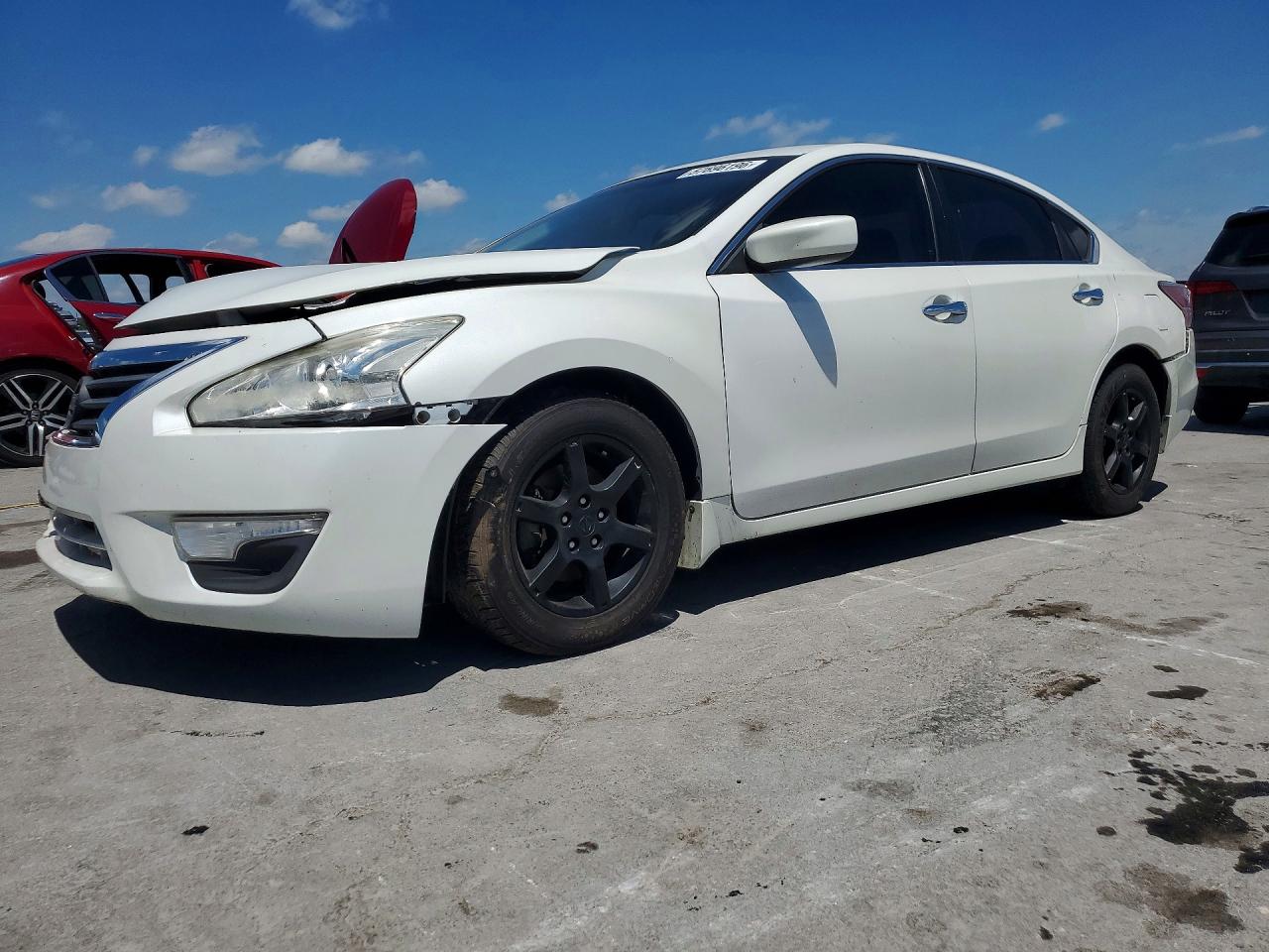2014 Nissan Altima 2.5 S White vin: 1N4AL3AP2EC282694