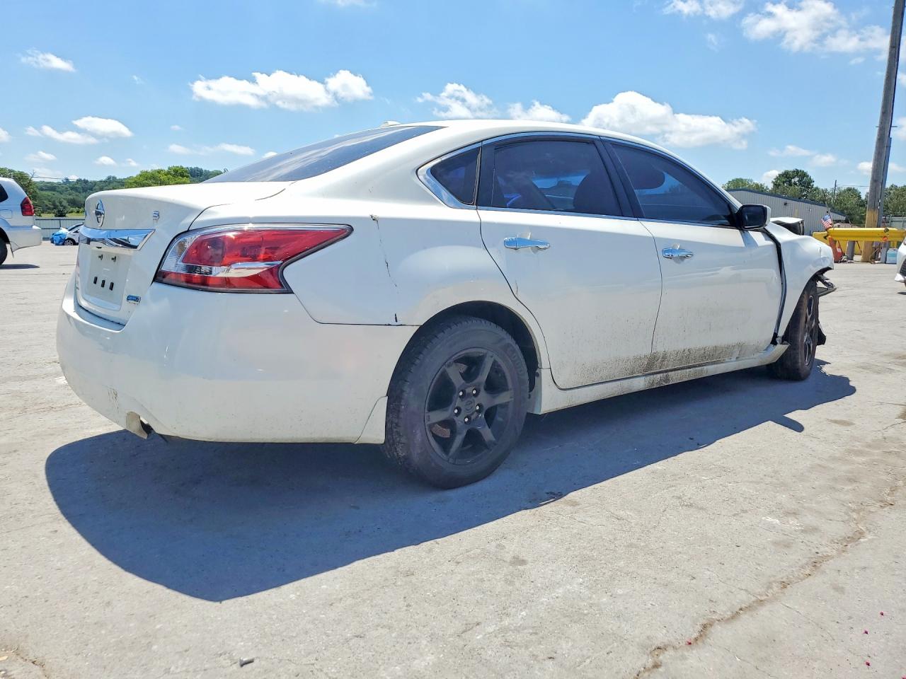 2014 Nissan Altima 2.5 S White vin: 1N4AL3AP2EC282694