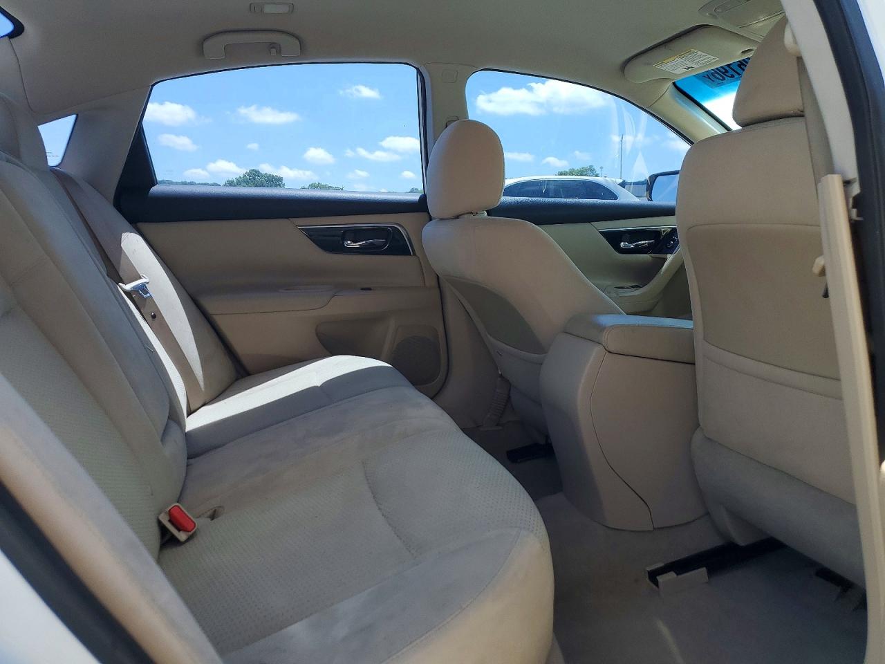 2014 Nissan Altima 2.5 S White vin: 1N4AL3AP2EC282694