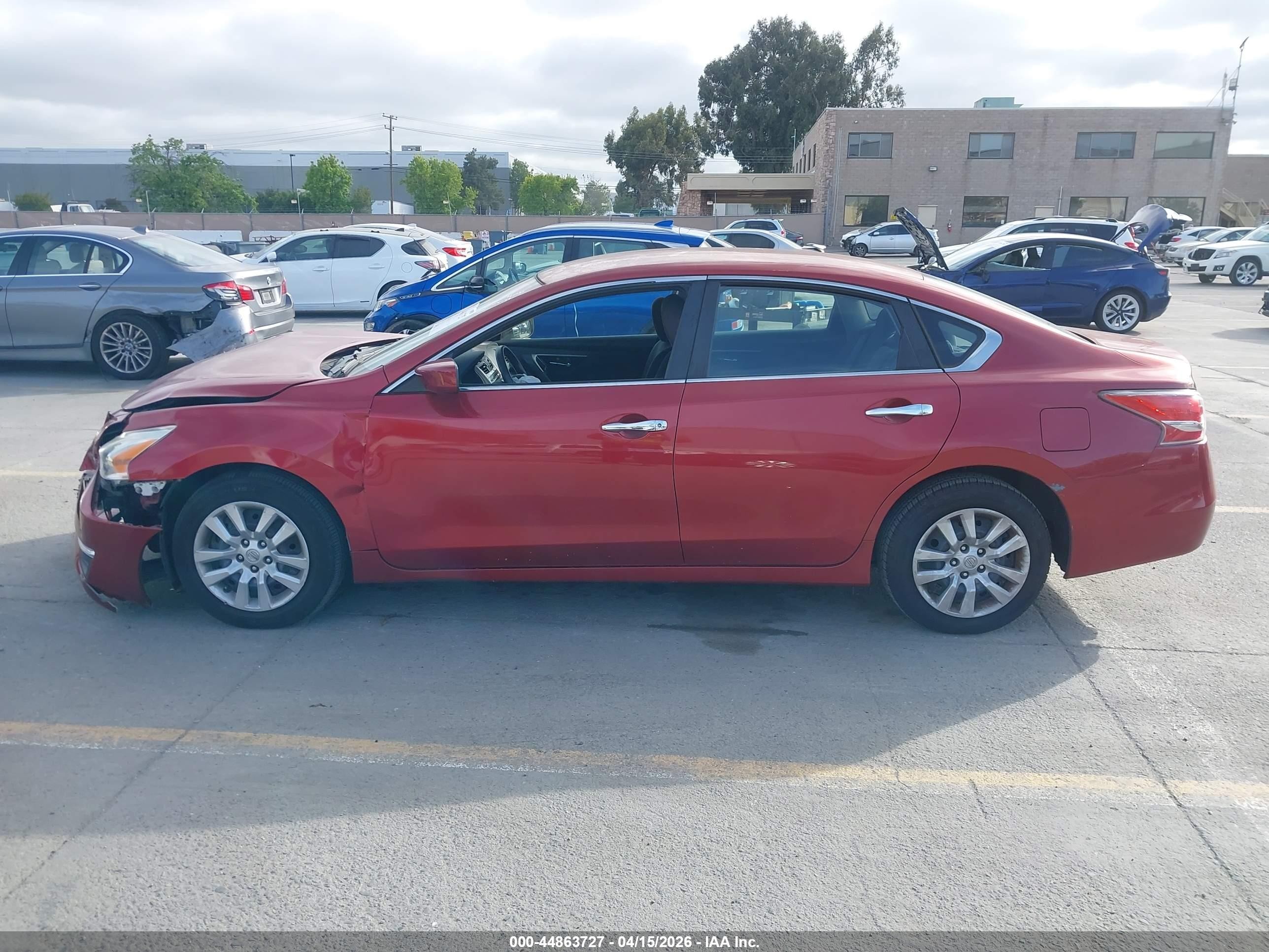 2014 Nissan Altima 2.5/2.5 S/2.5 Sl/2.5 Sv Red vin: 1N4AL3AP2EC283926
