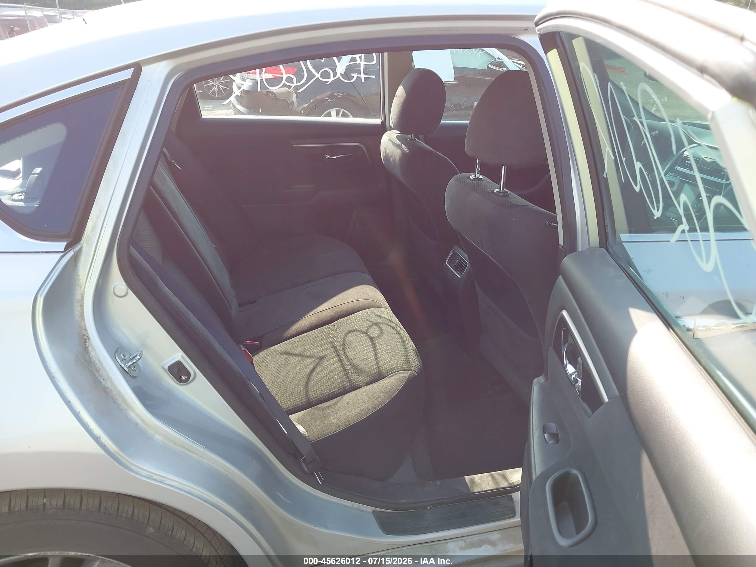 2014 Nissan Altima 2.5 Sv Silver vin: 1N4AL3AP2EC285644