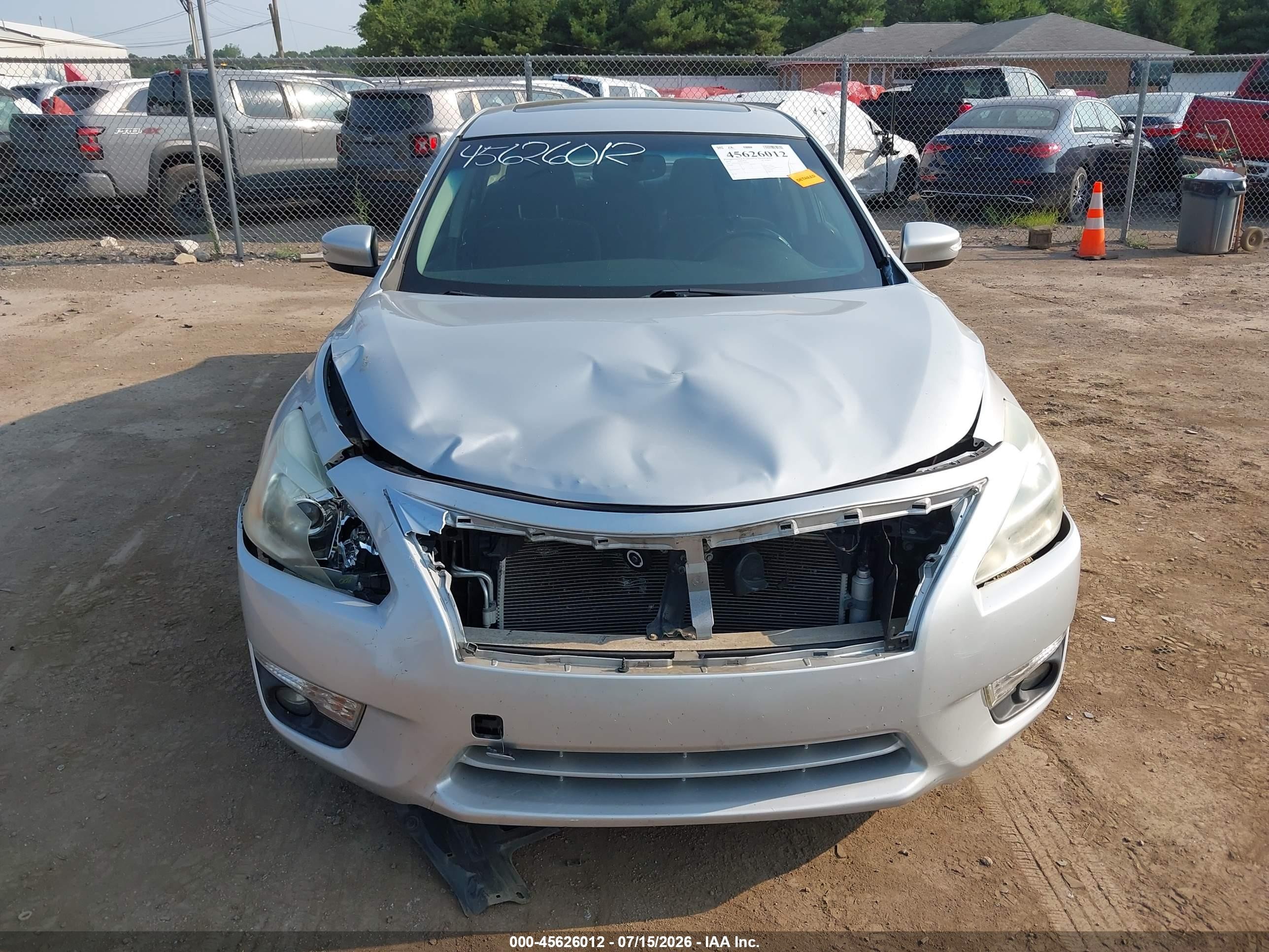 2014 Nissan Altima 2.5 Sv Silver vin: 1N4AL3AP2EC285644