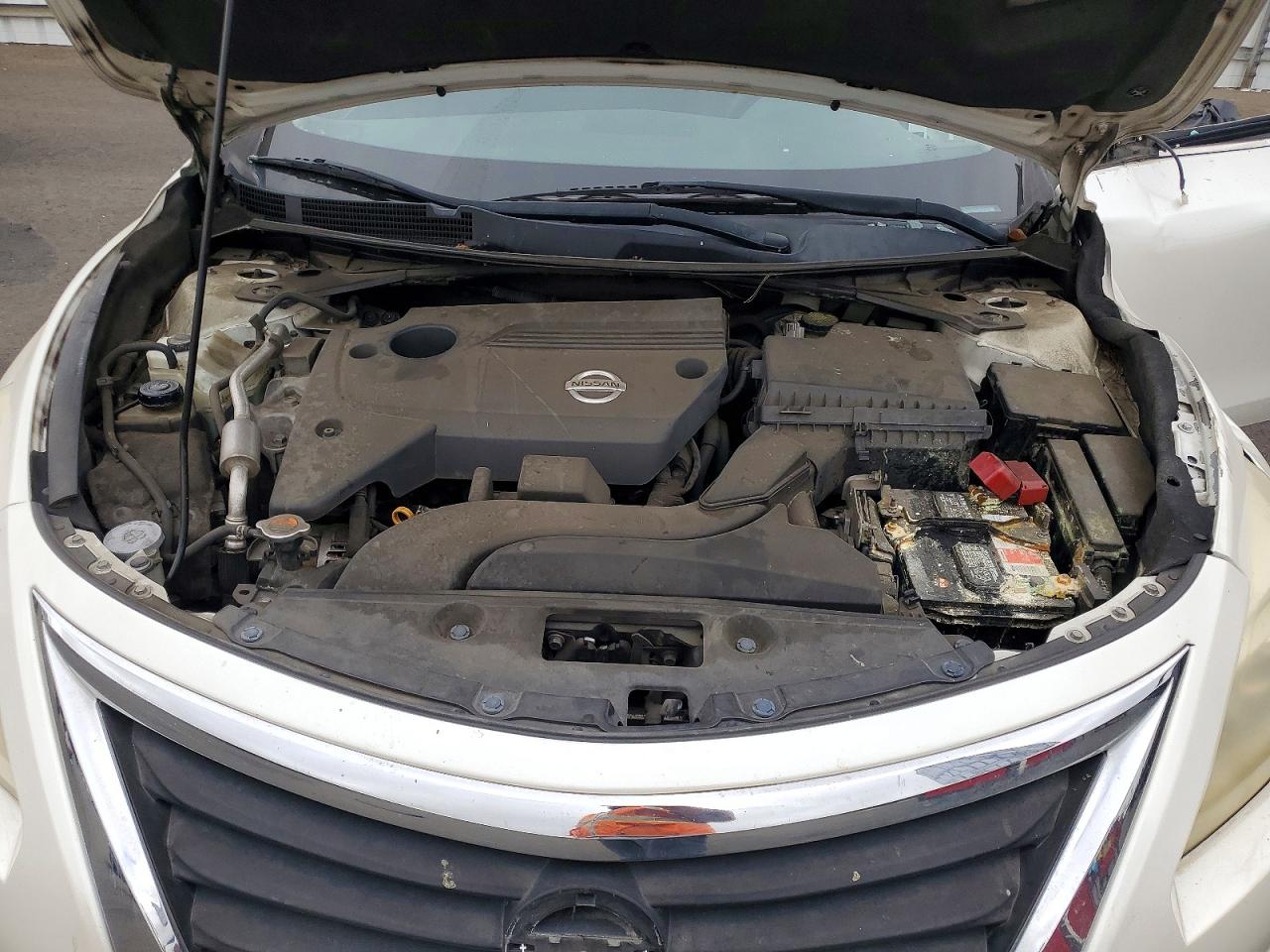 2014 Nissan Altima 2.5 S White vin: 1N4AL3AP2EC287815