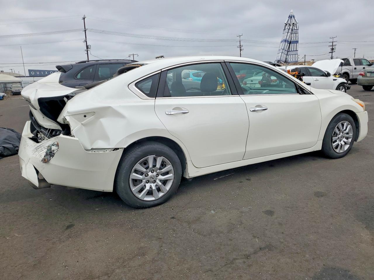 2014 Nissan Altima 2.5 S White vin: 1N4AL3AP2EC287815