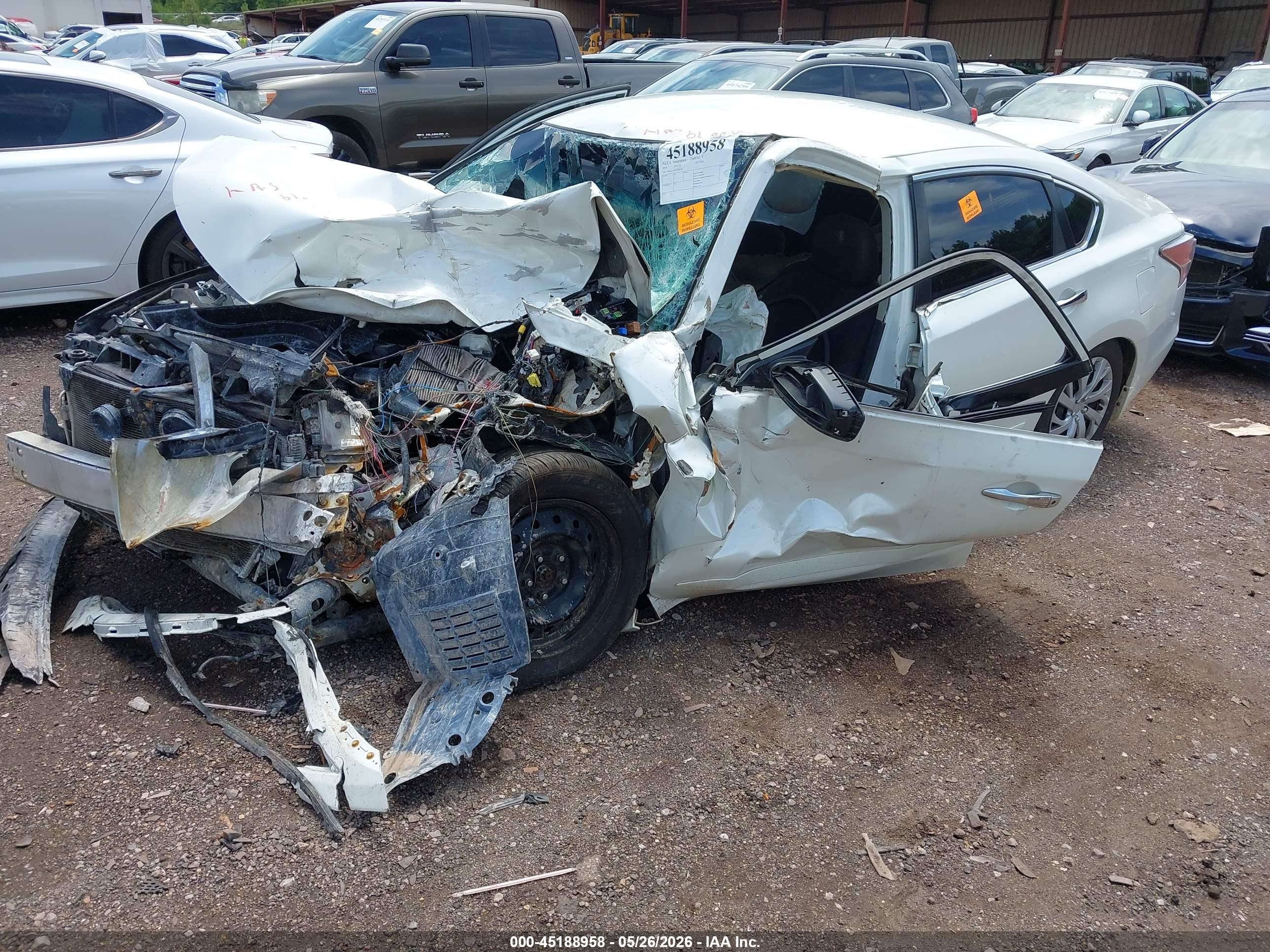 2014 Nissan Altima 2.5 S Белый vin: 1N4AL3AP2EC291766