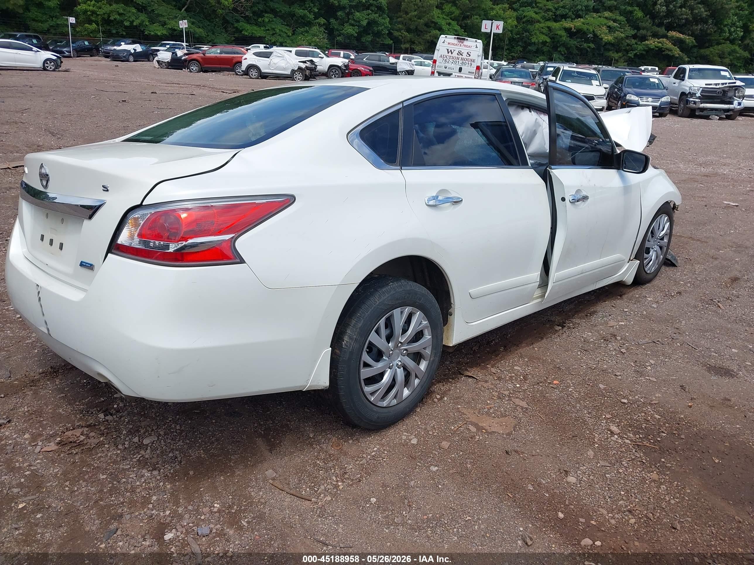 2014 Nissan Altima 2.5 S Белый vin: 1N4AL3AP2EC291766