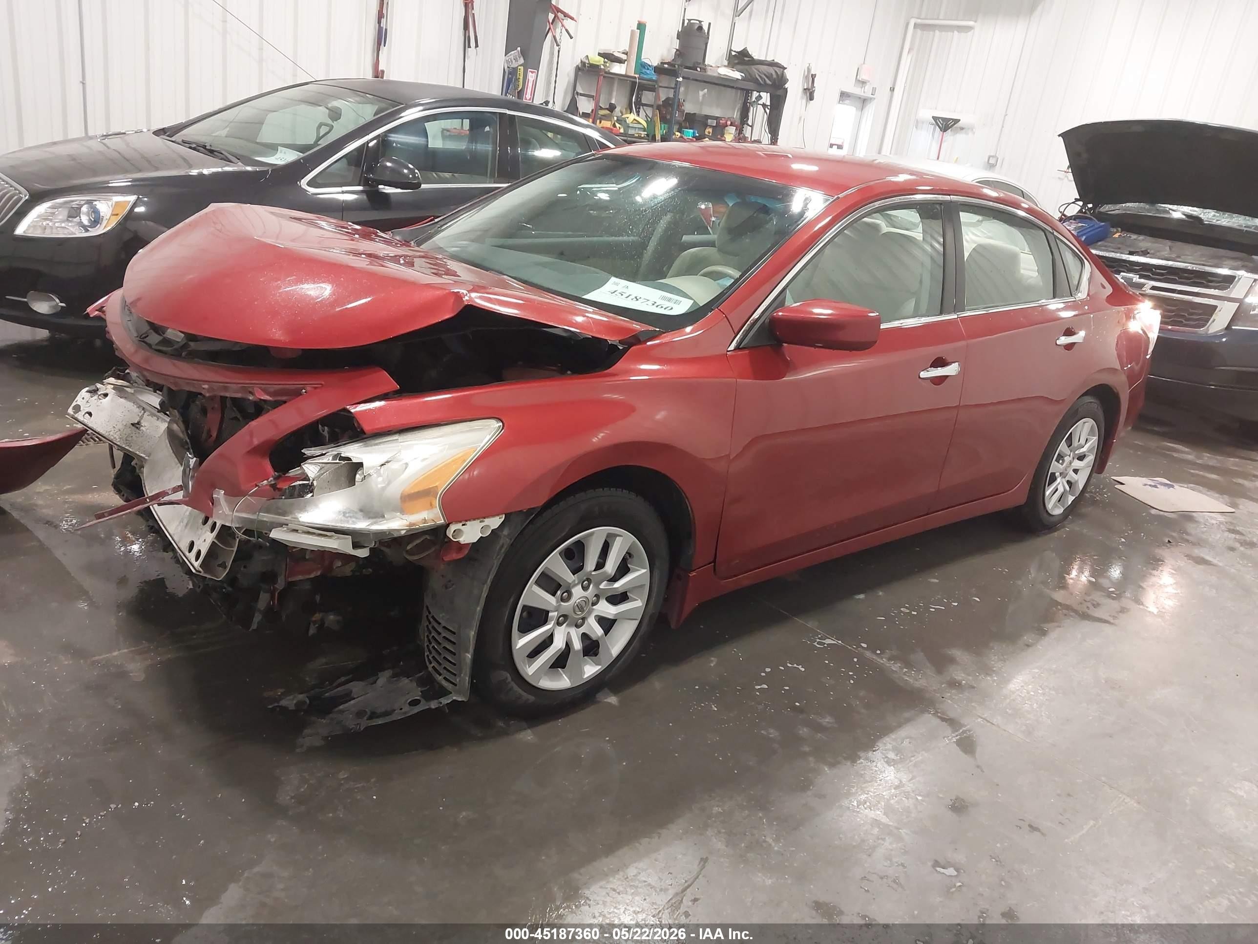 2014 Nissan Altima 2.5 S Red vin: 1N4AL3AP2EC298085