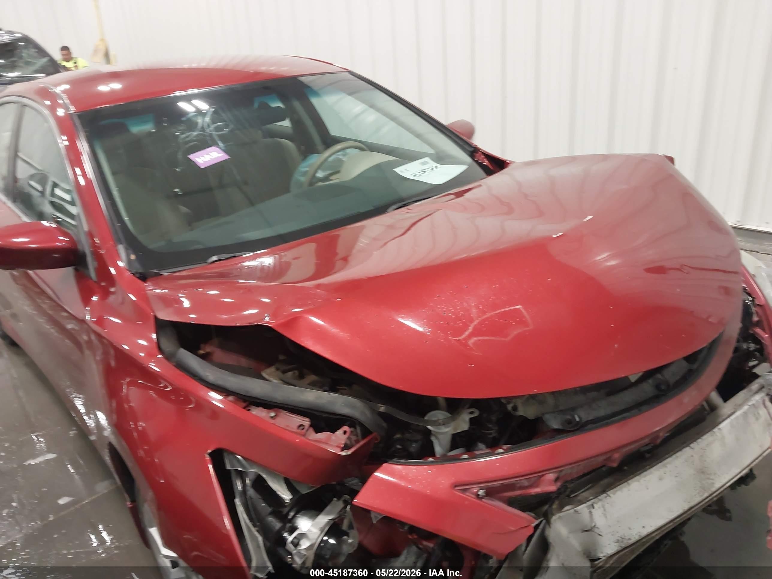 2014 Nissan Altima 2.5 S Red vin: 1N4AL3AP2EC298085